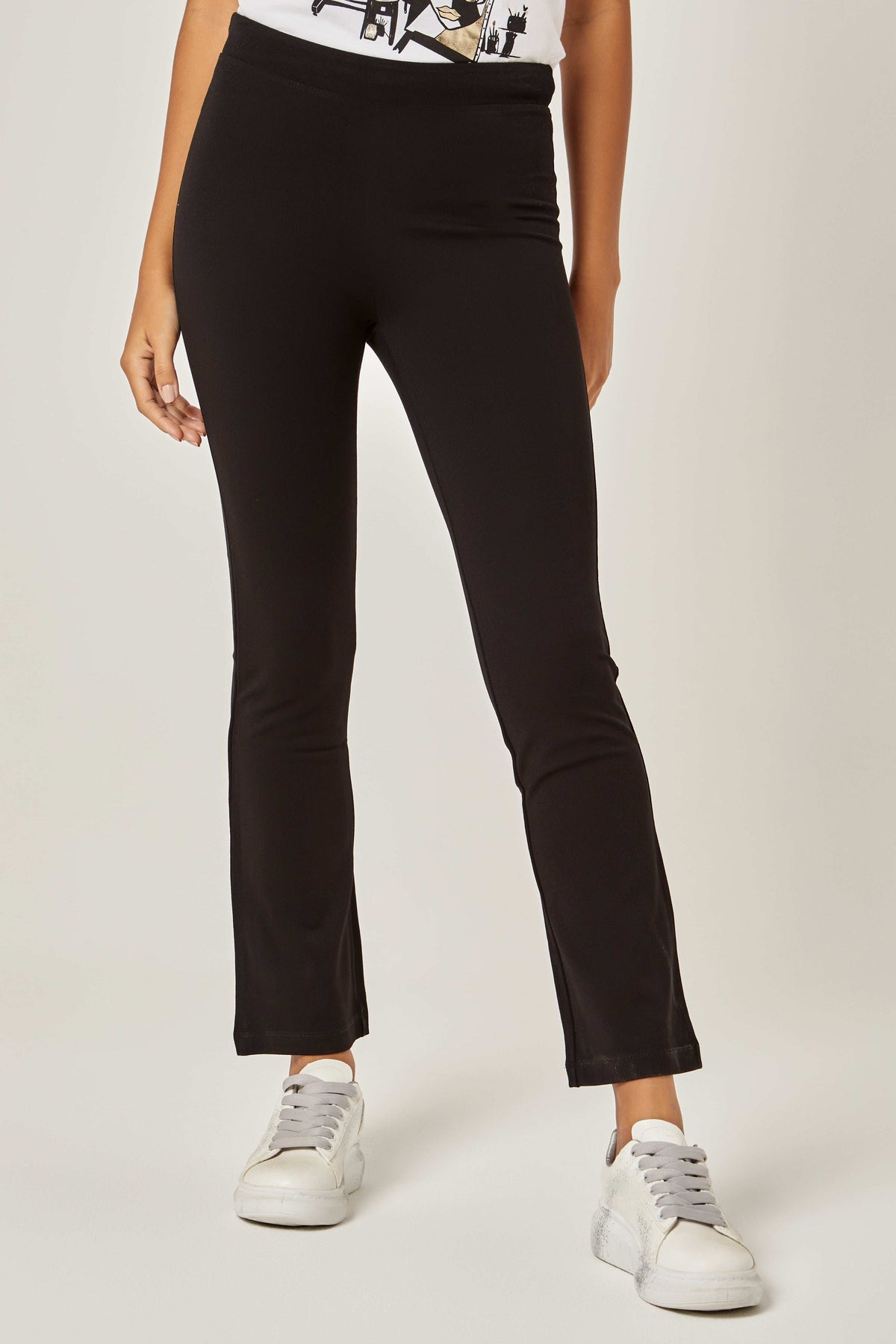 Women Straight Leg Pant - Black