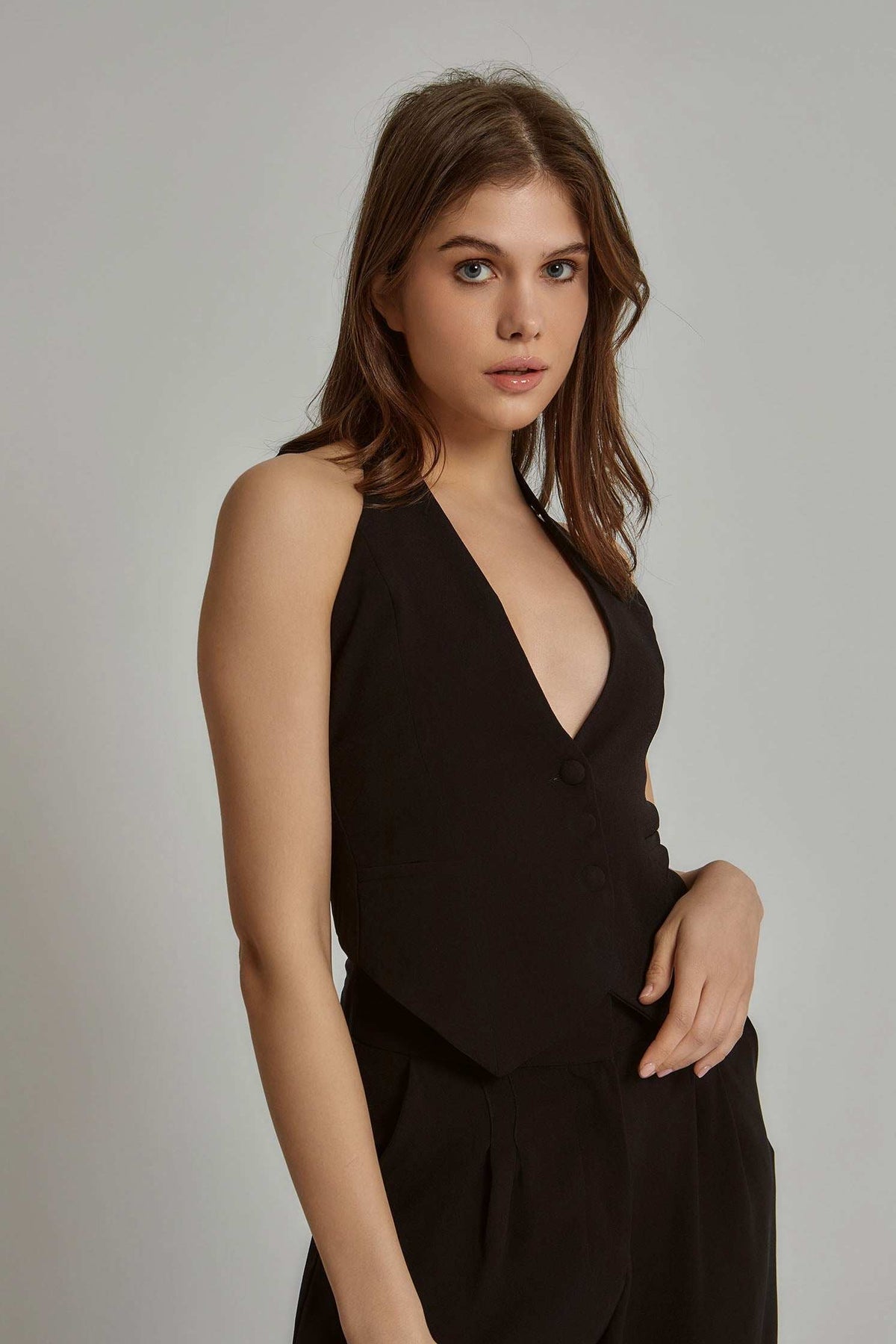 Women Regular Fit Vest - Black
