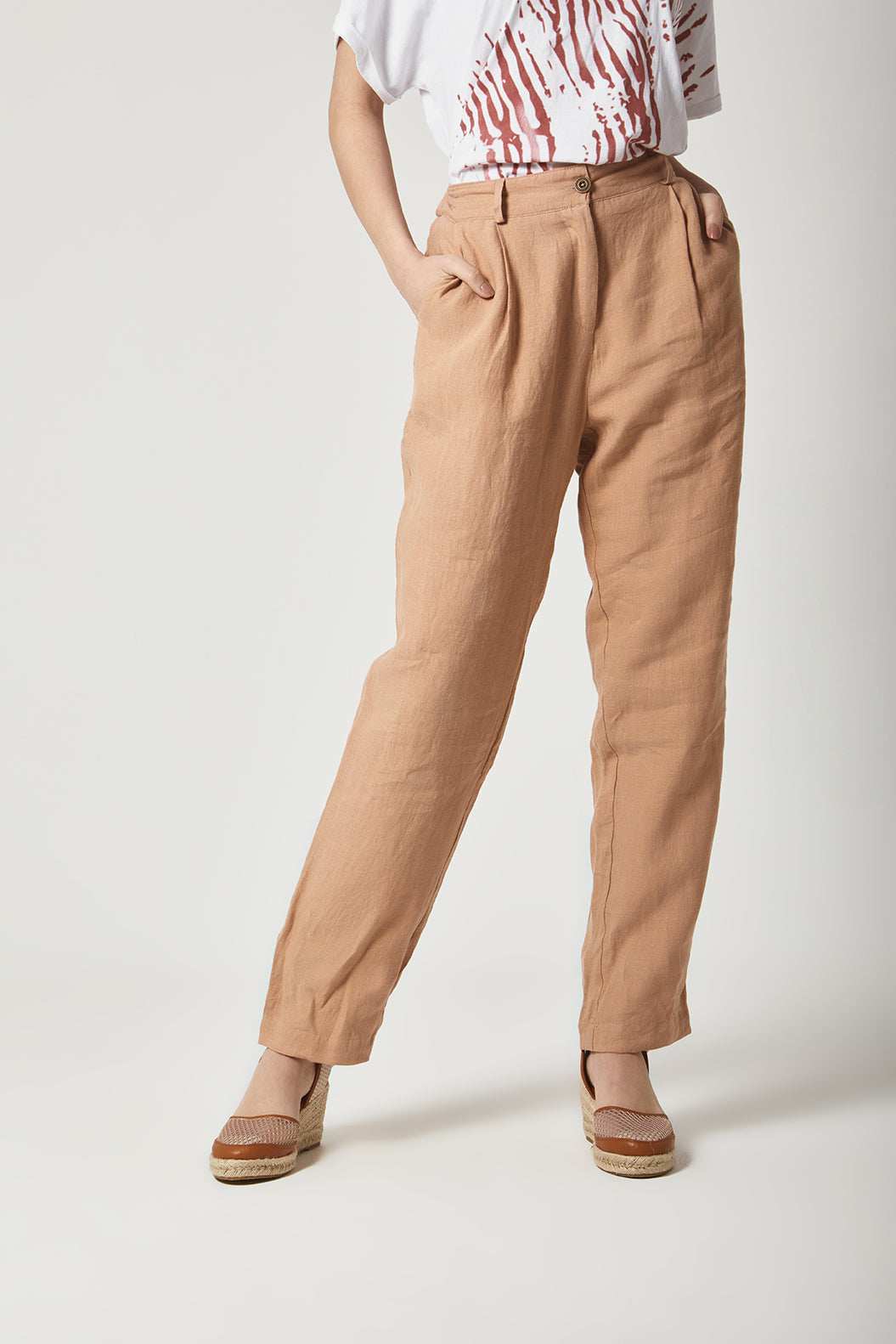 Women Regular Fit Pant - Brown