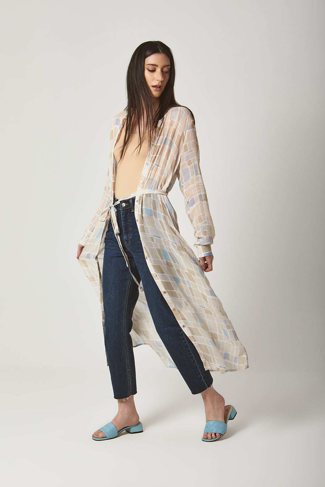 فستان نسائي بقصّة عادية - مطبوع متعدد الألوان