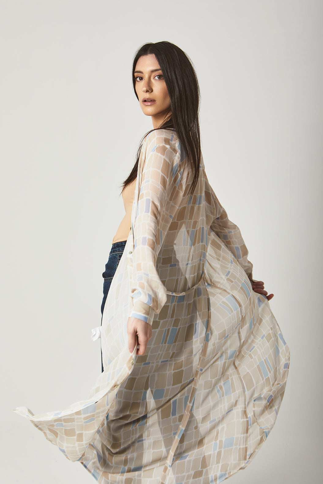 فستان نسائي بقصّة عادية - مطبوع متعدد الألوان