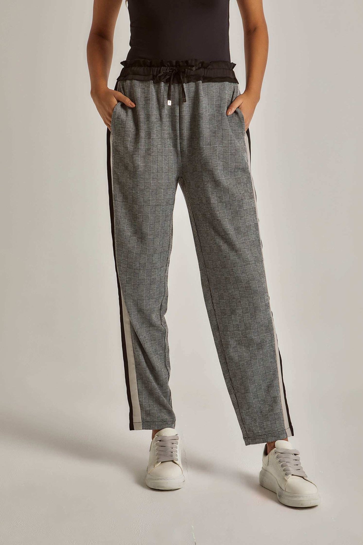 Women Regular Fit Sweat Pant - Black