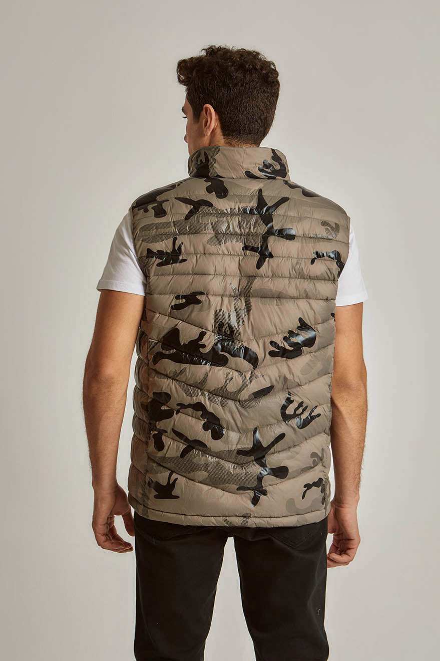 Men Regular Fit Vest - Army Print