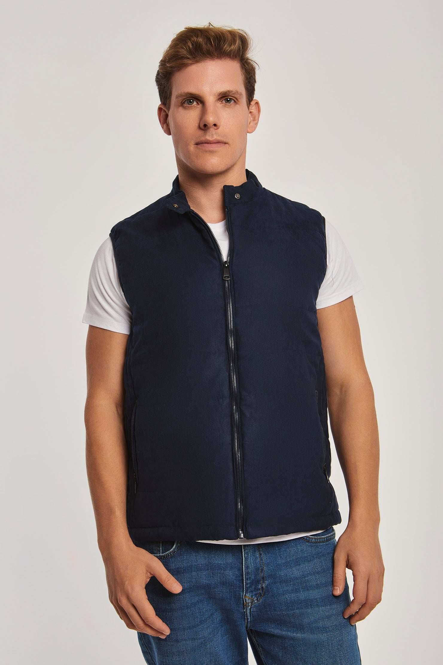 Men Regular Fit Vest - Black