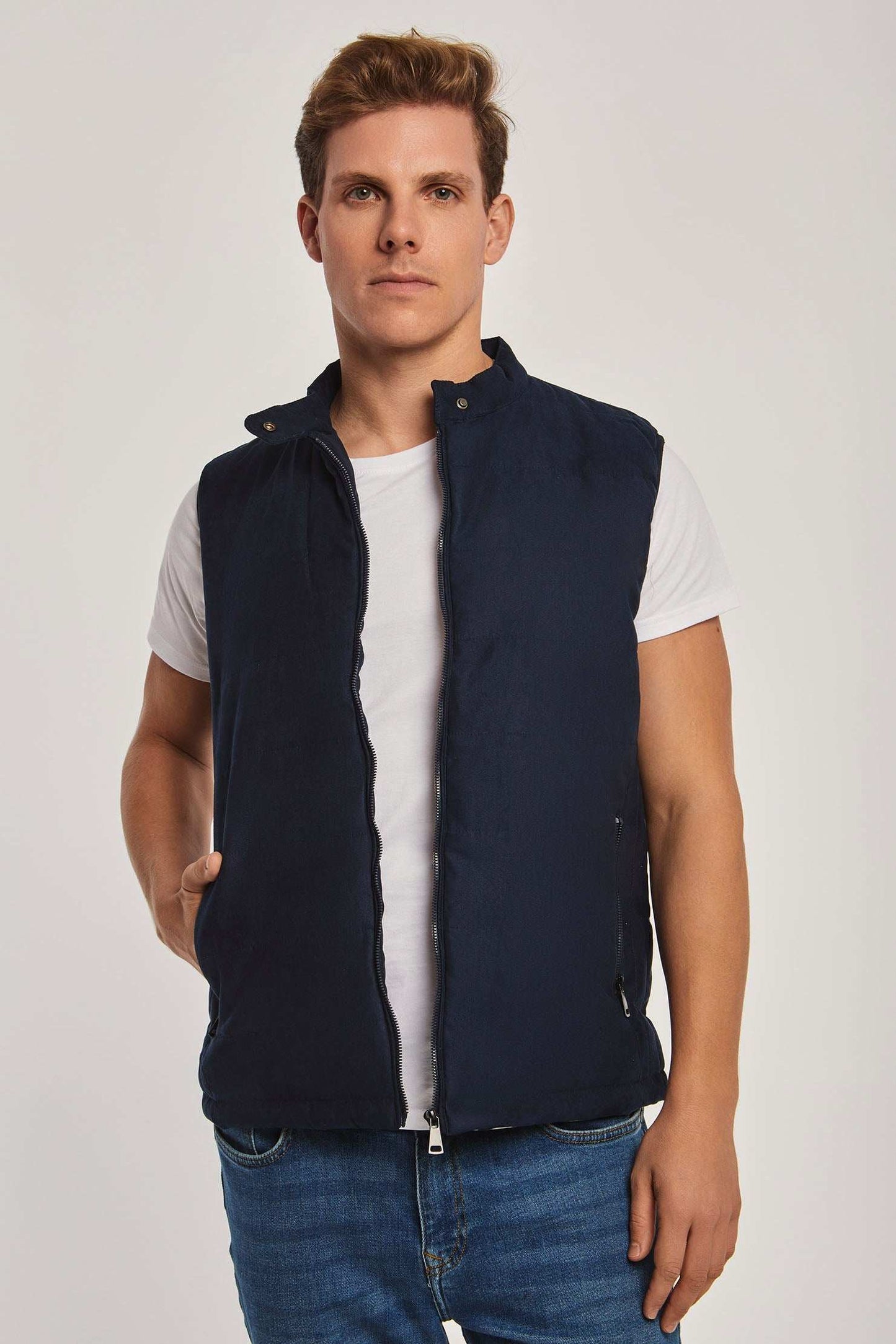 Men Regular Fit Vest - Black