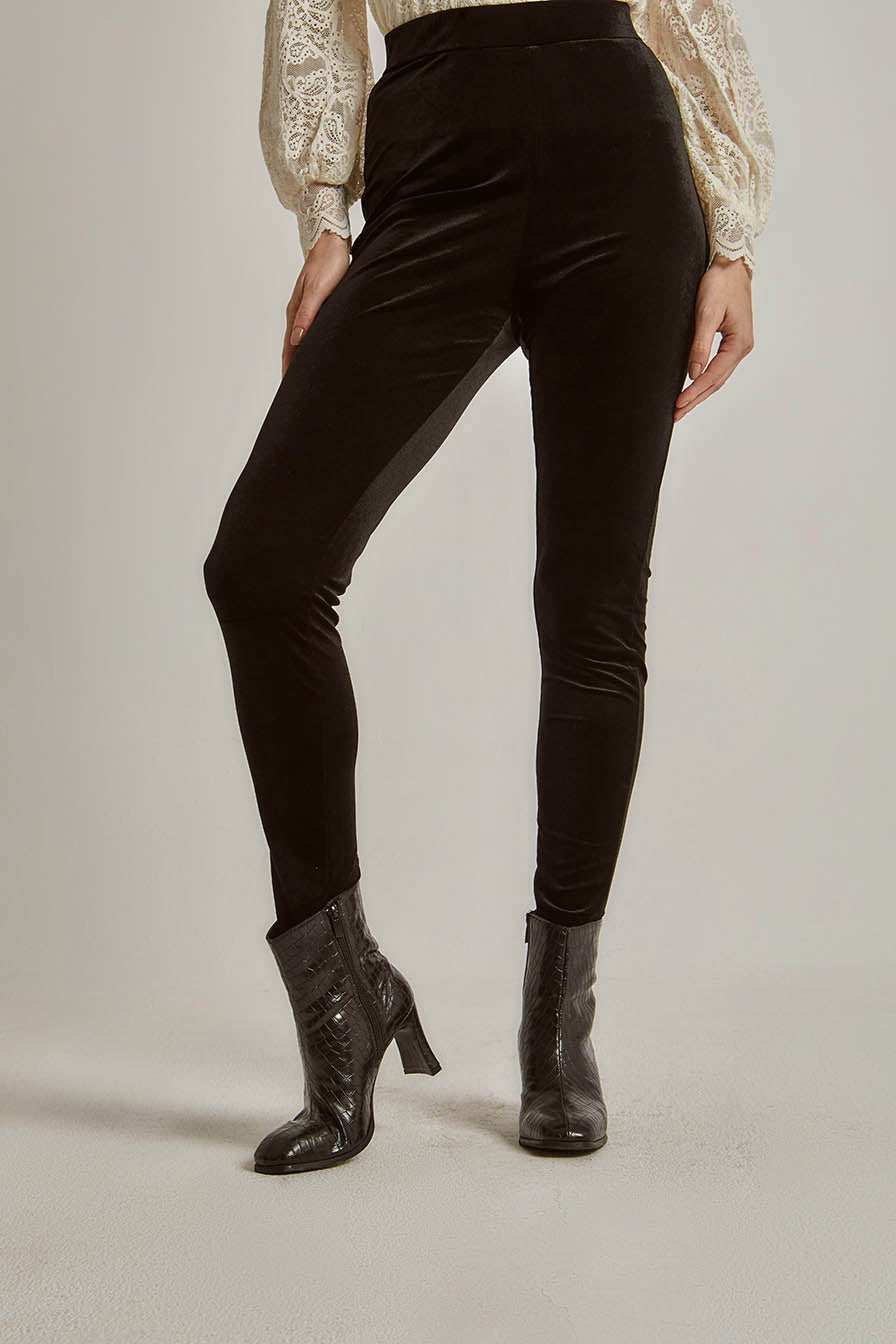 Women Regular Fit Leggings - Black