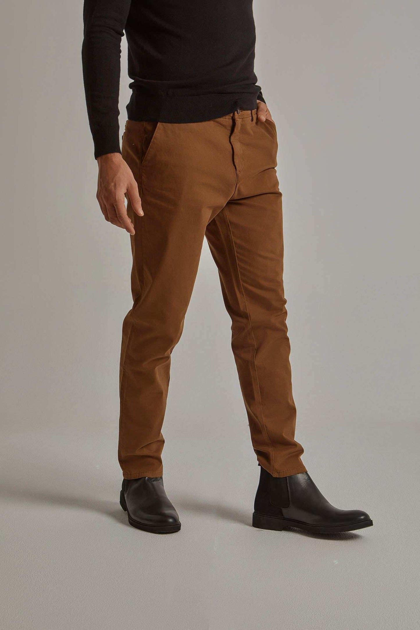 Men Tapered Pant Coca