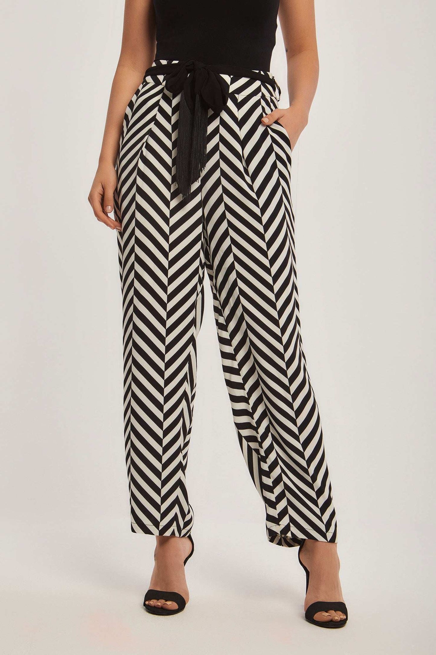 Women Straight Leg Pant - Black