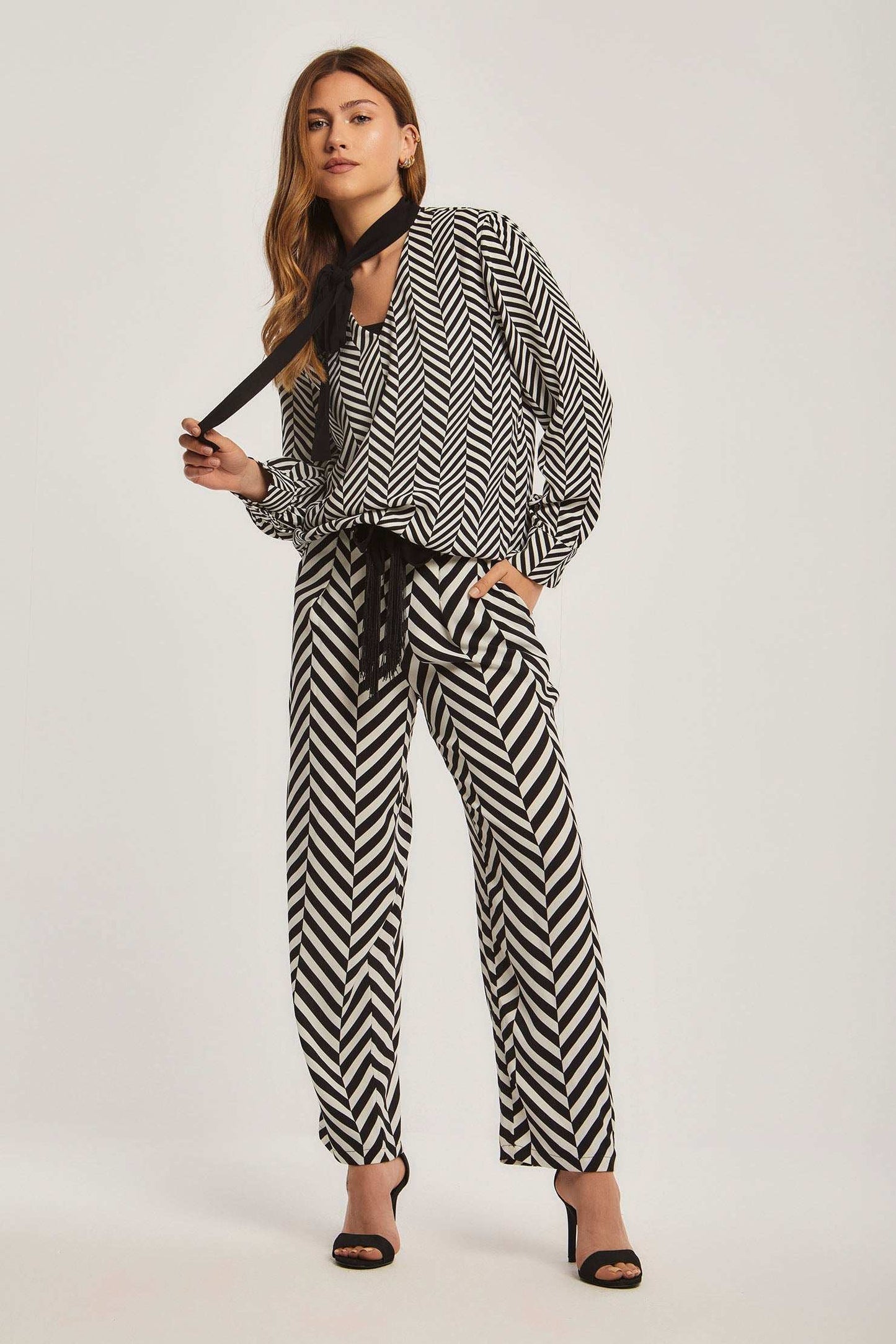 بلوزة نسائية عادية - متعددة الألوان