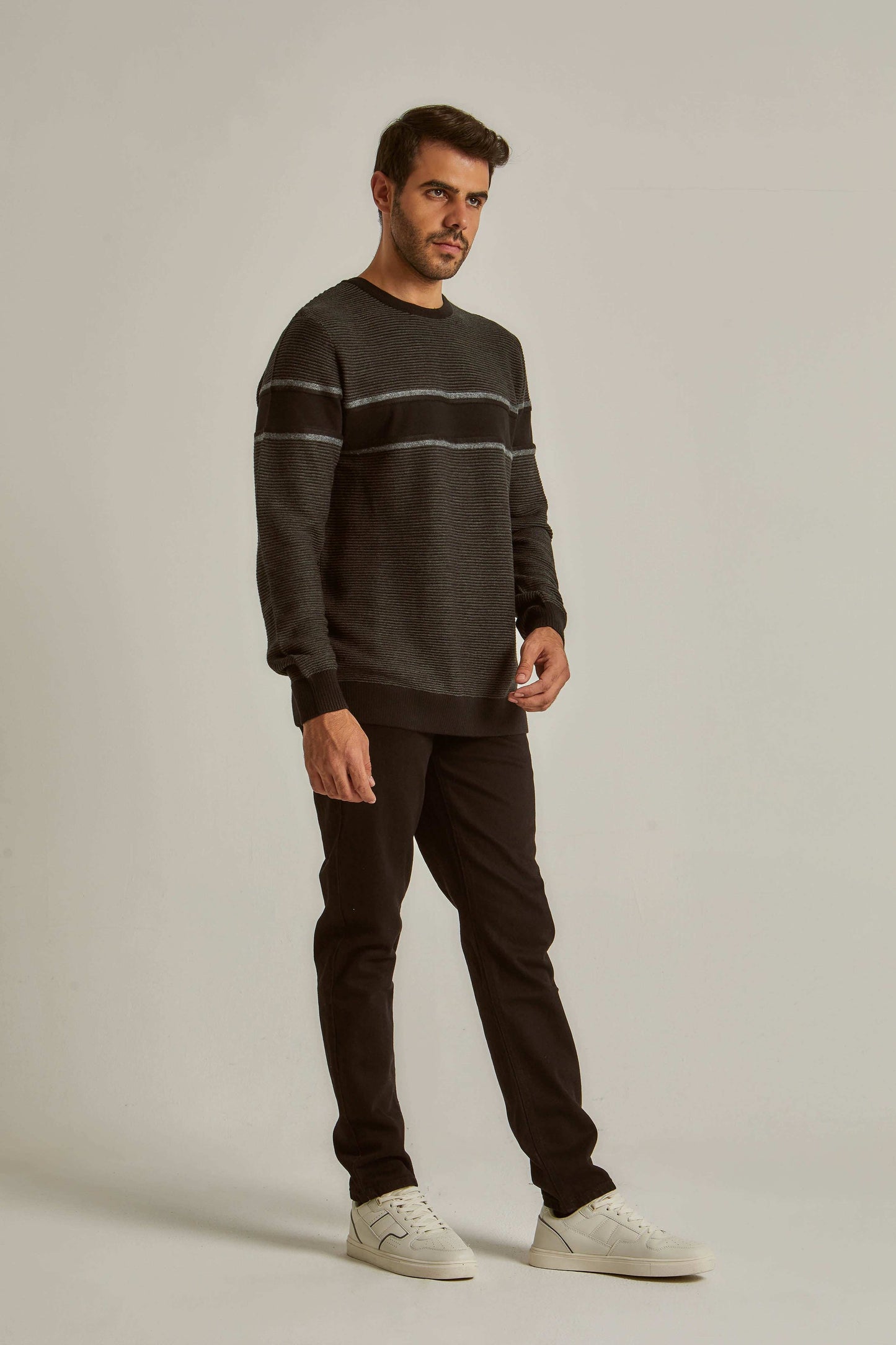 Men Regular Fit Pullover - Black