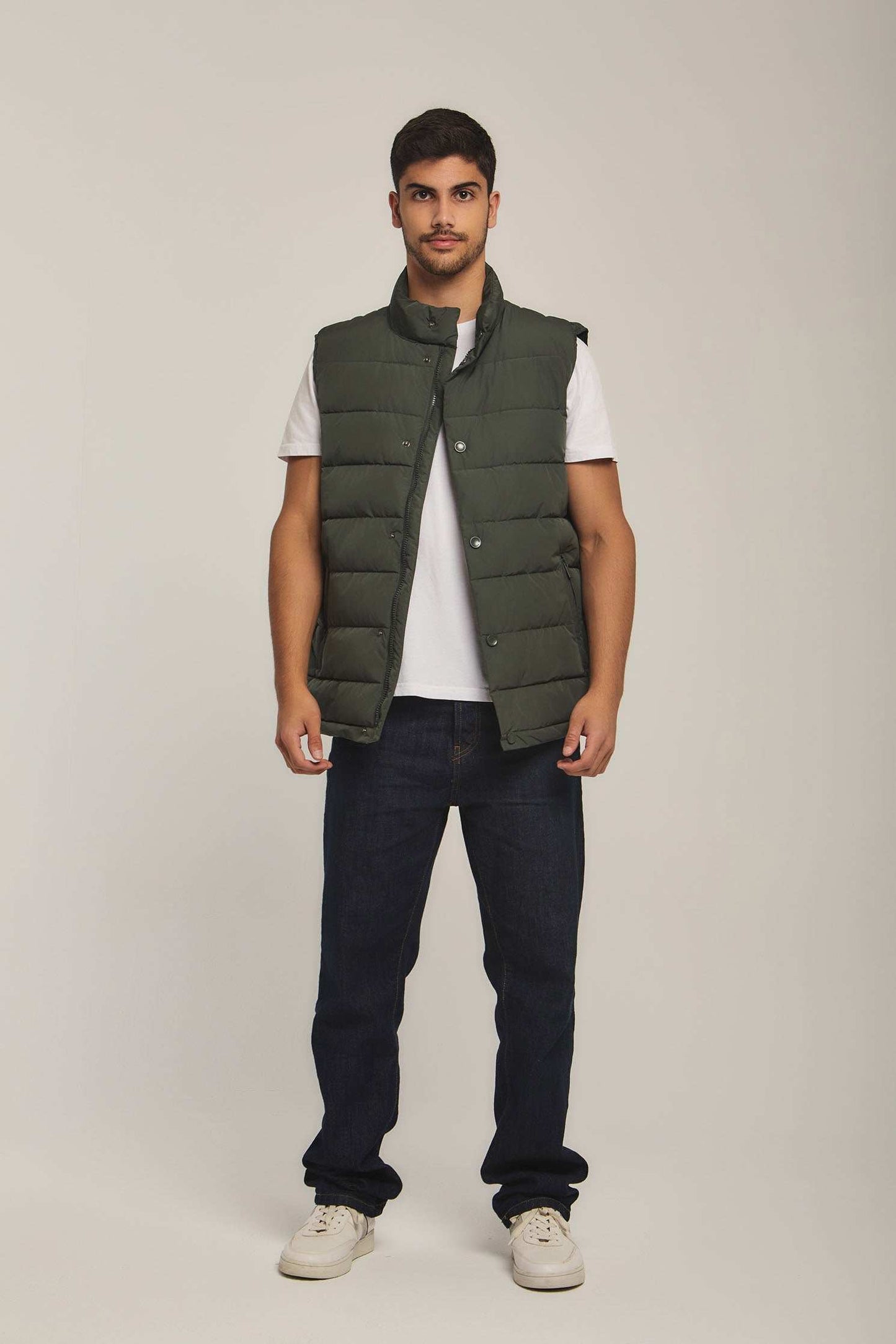 Men Regular Fit Vest - Ivy Green