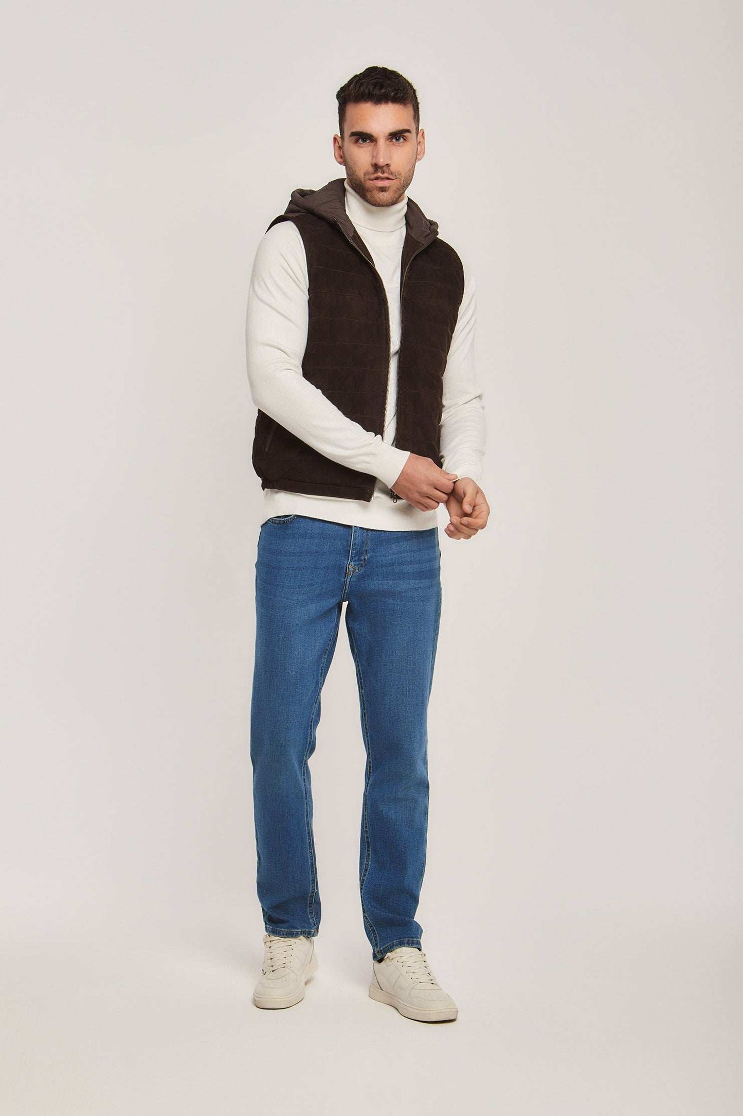 Men Regular Fit Vest - Dark Brown