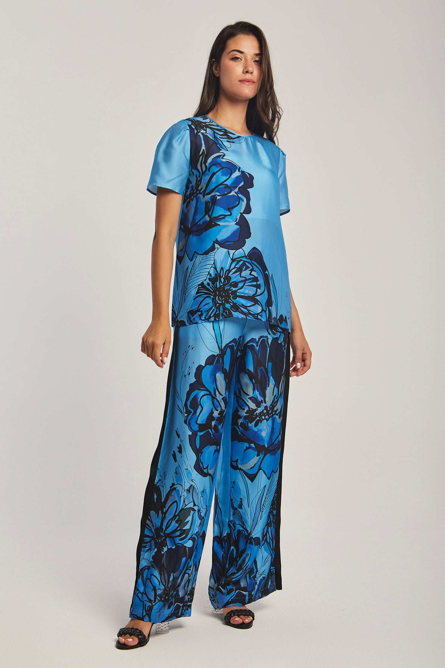 قميص نسائي عادي - مطبوع باللون الأزرق