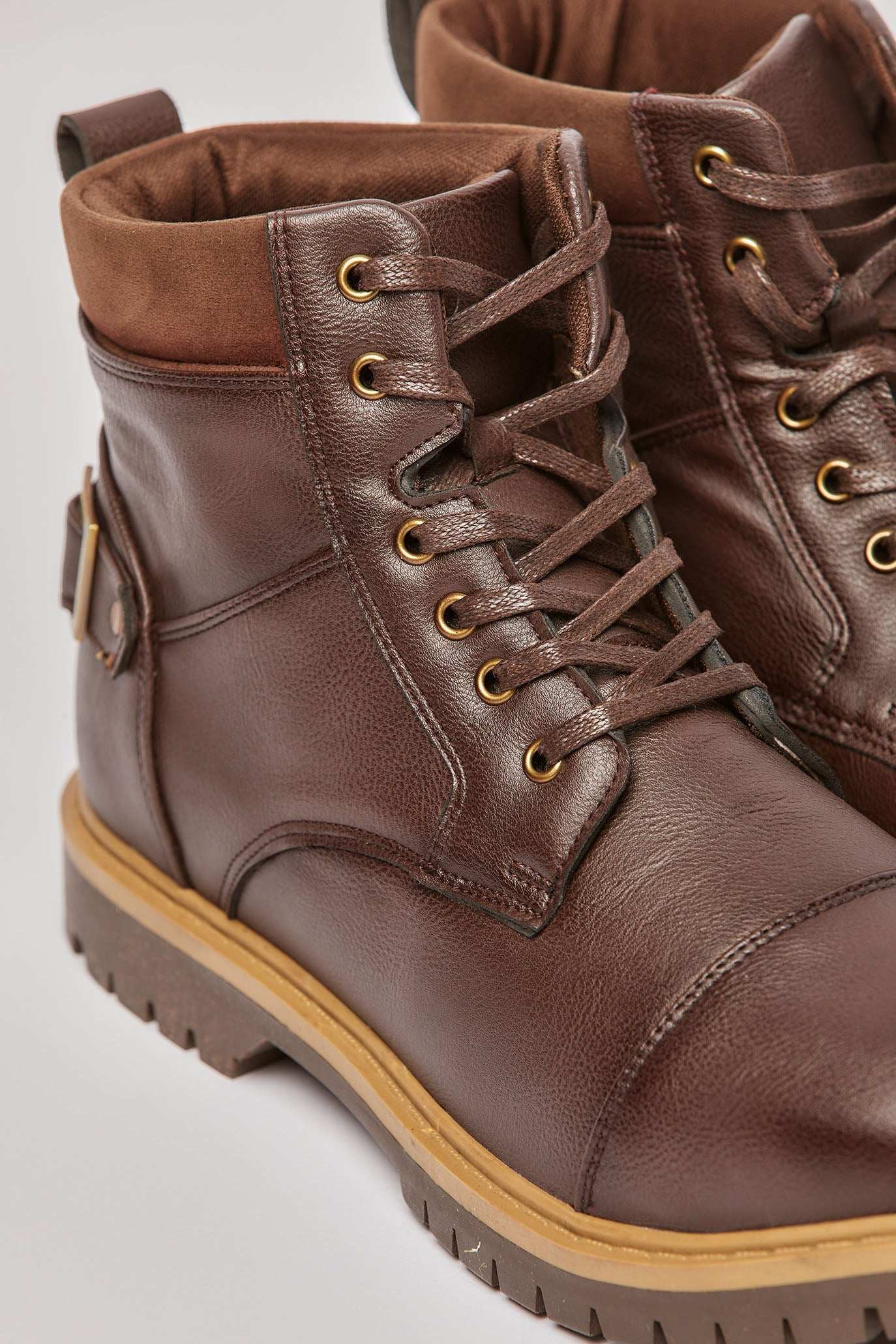 Men Shoes - Brown