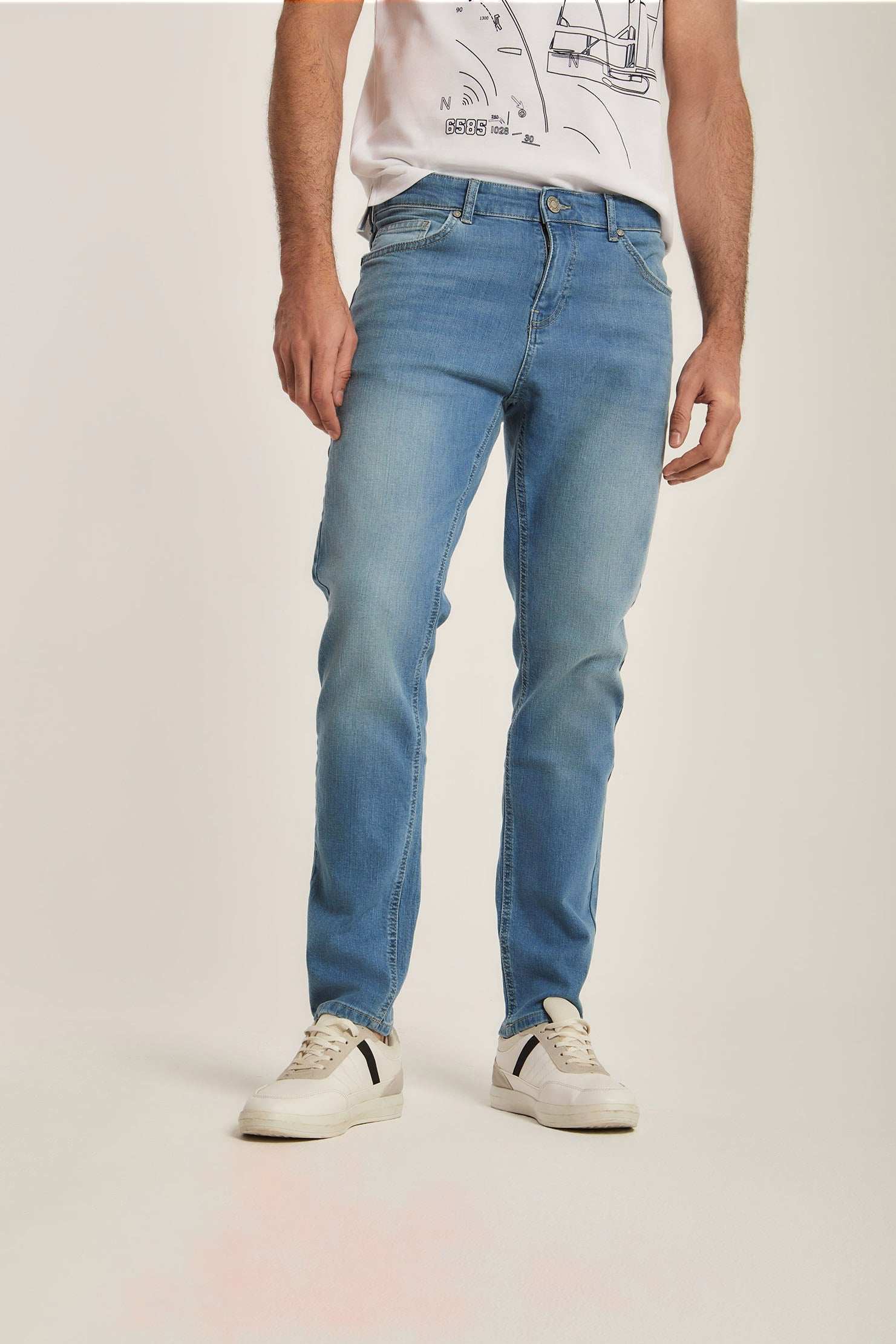 Men Regular Fit Denim - Blue