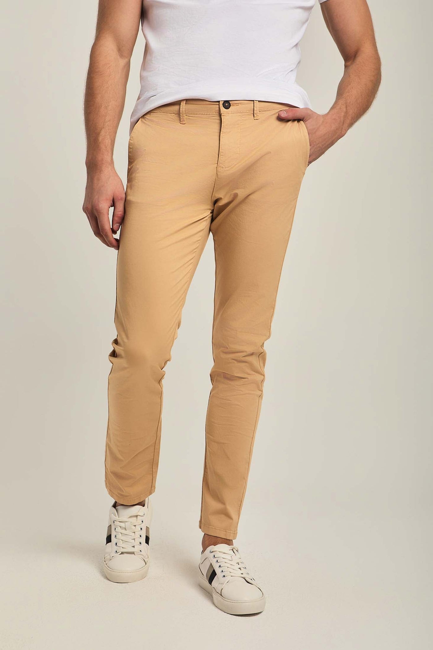 Men Slim Fit Pant - Brown