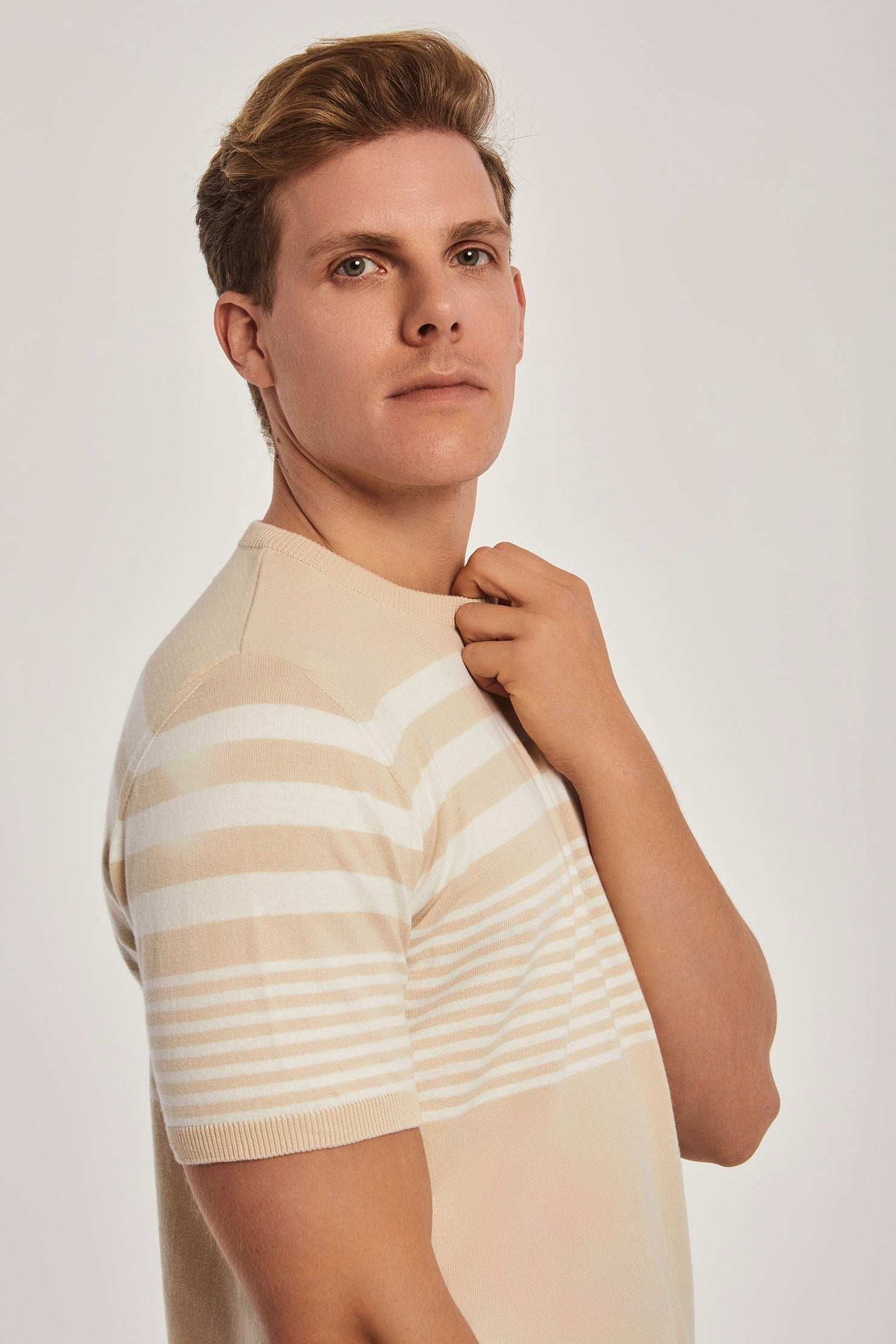 Men Regular Fit T-Shirt -  Brown