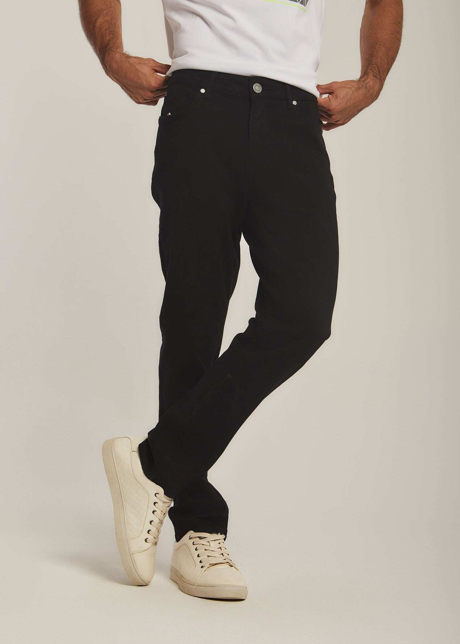 Men Slim Fit Pant - Black
