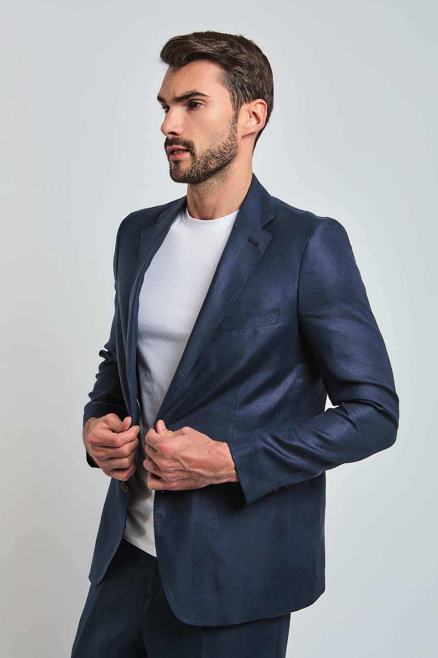 Dalydress men's navy blazer with white t-shirt, modern casual fashion style