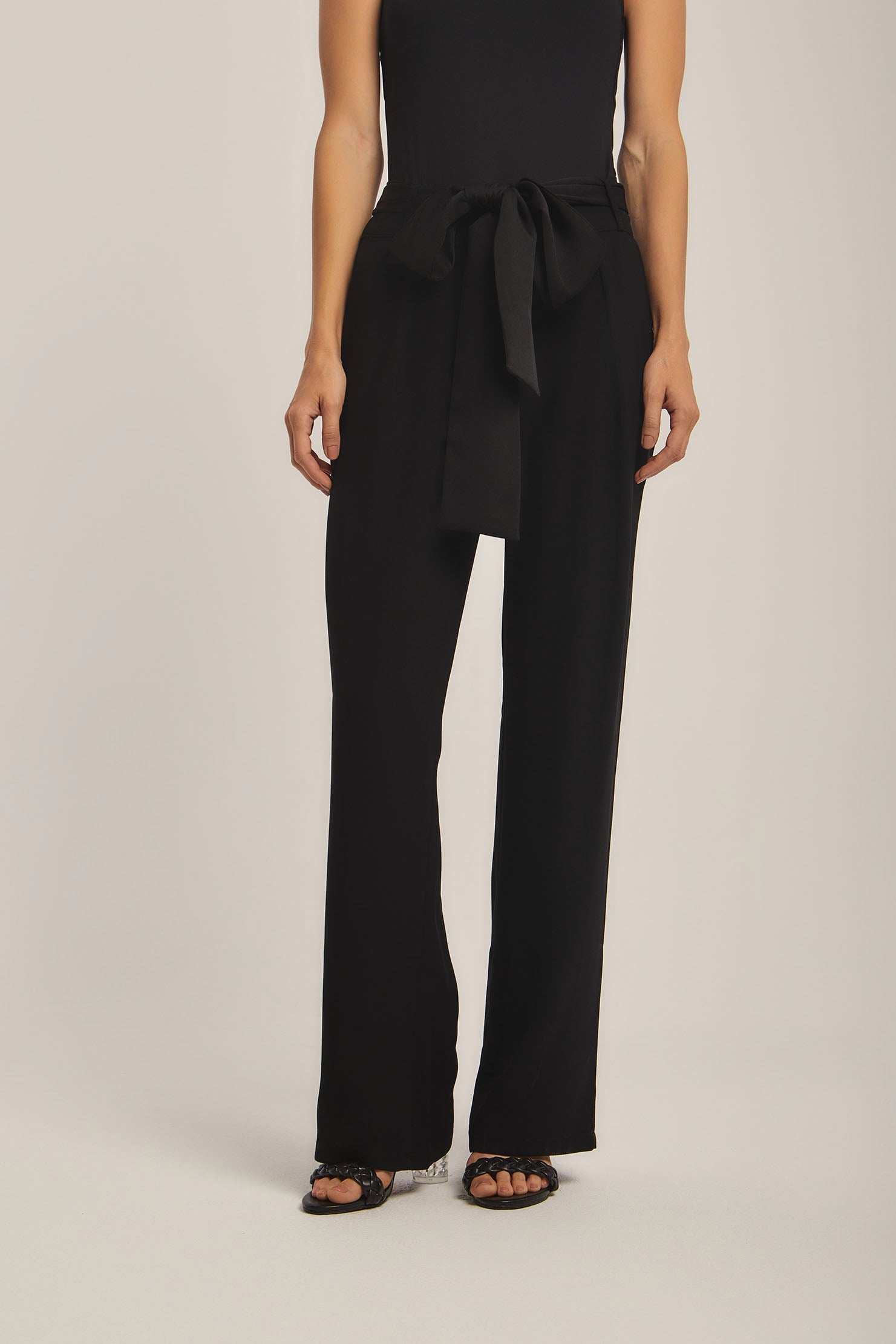 Women Regular Fit Pant - Black