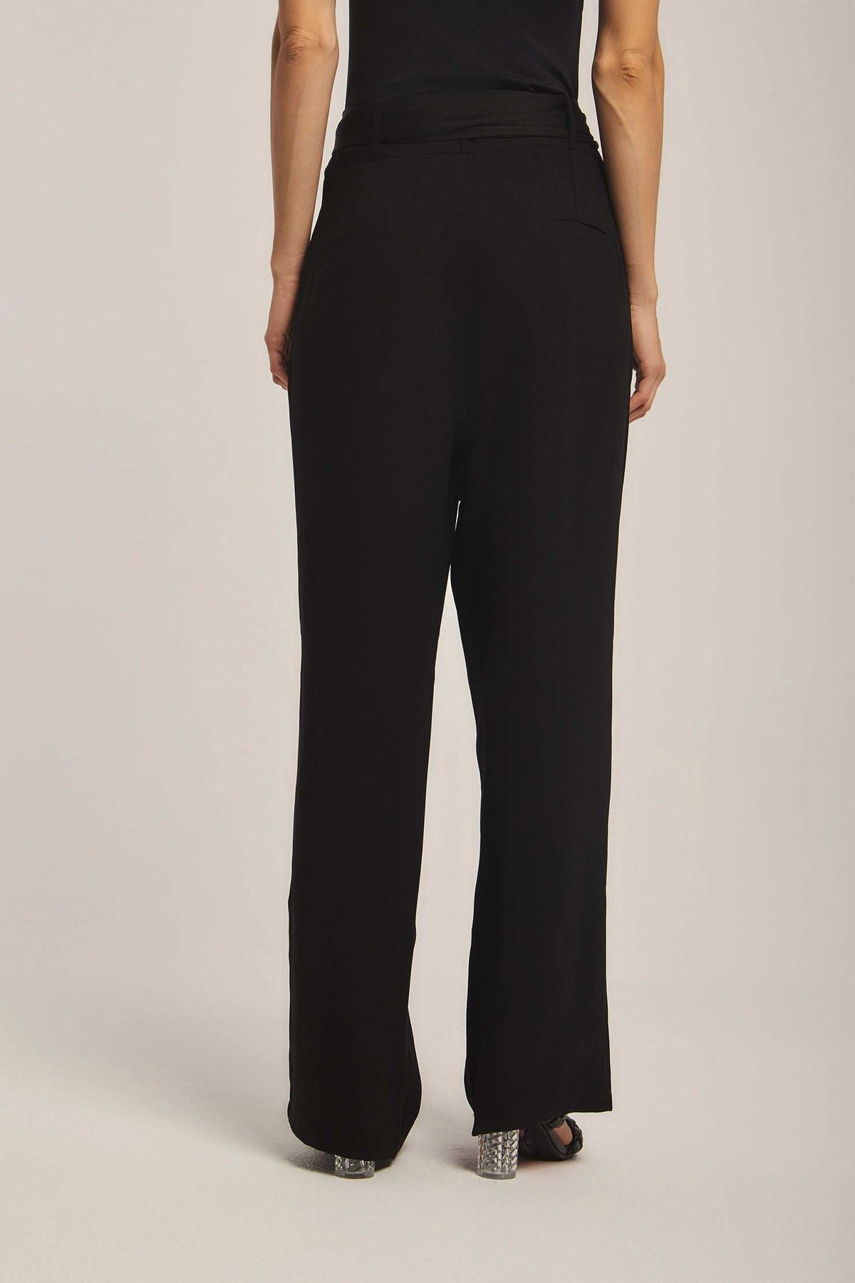 Women Regular Fit Pant - Black