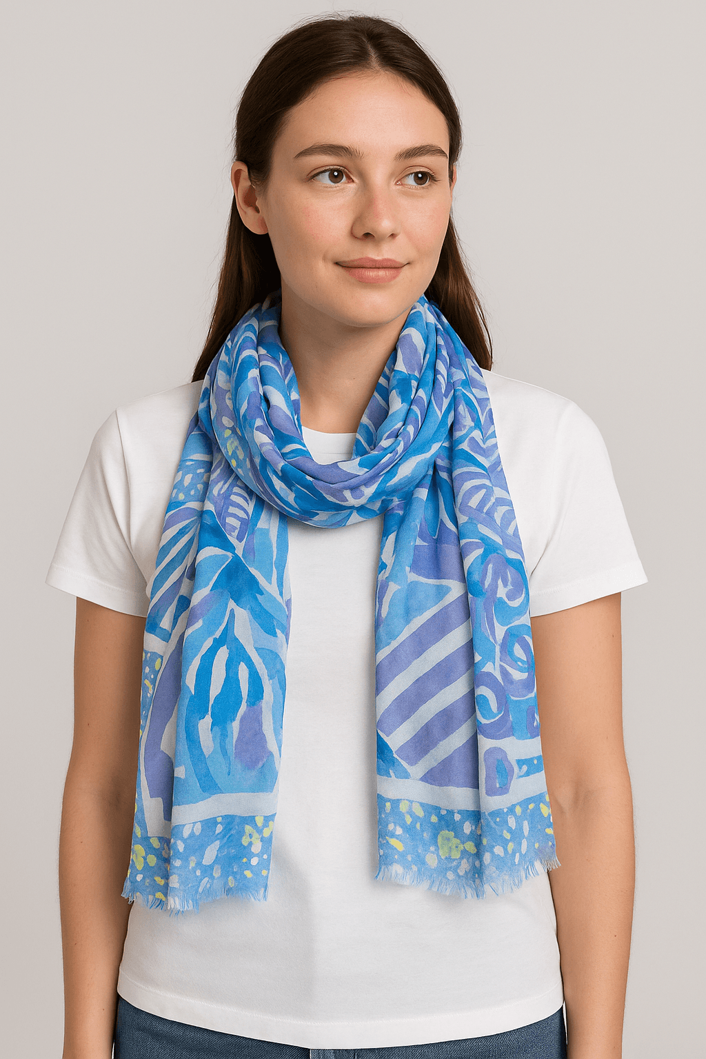 وشاح نسائي أزرق متعدد الألوان