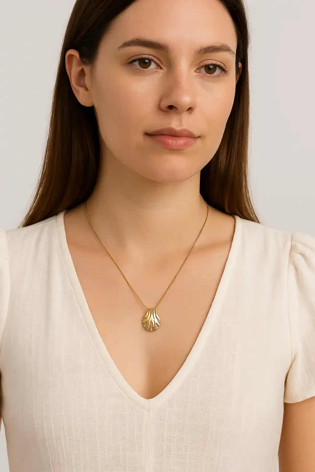 Minimalist Pendant Necklace