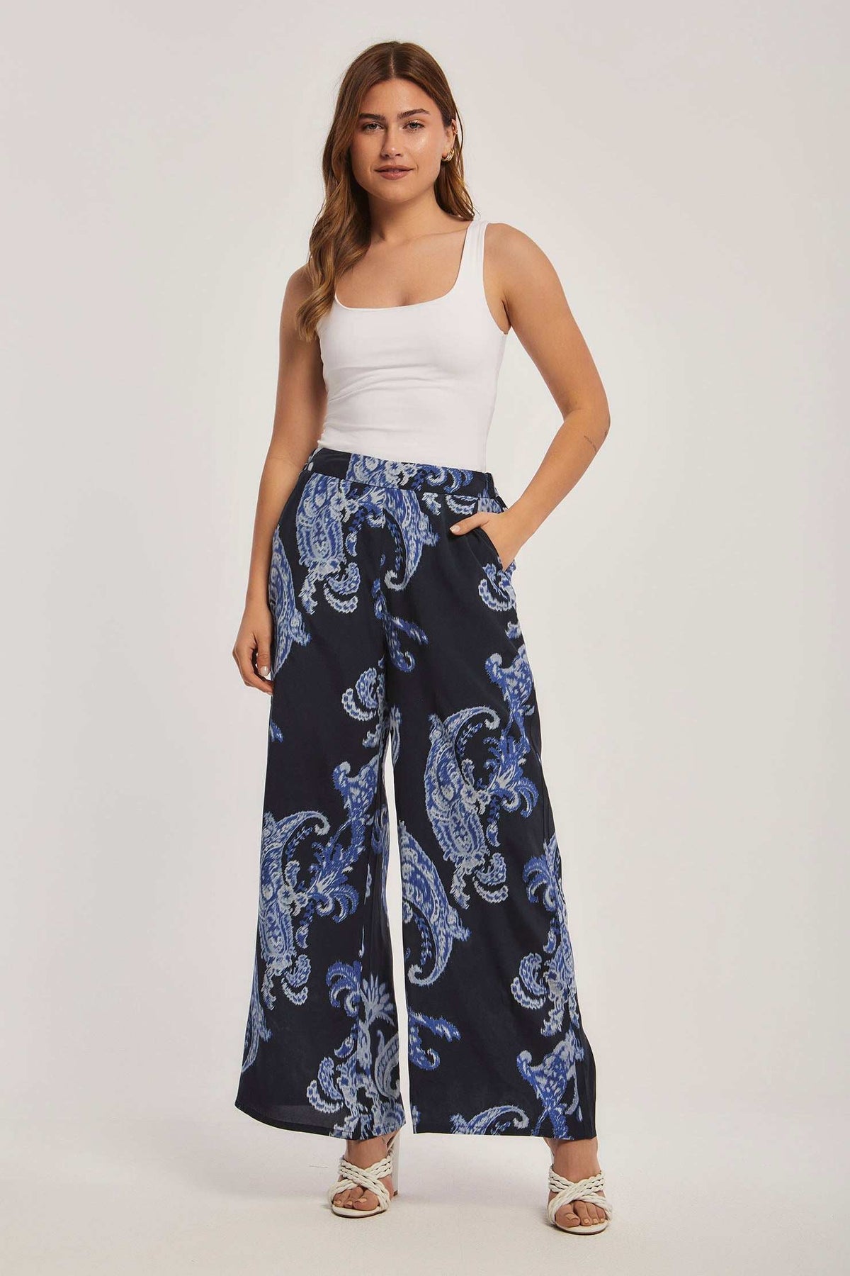 Women Regular Fit Pant - Blue