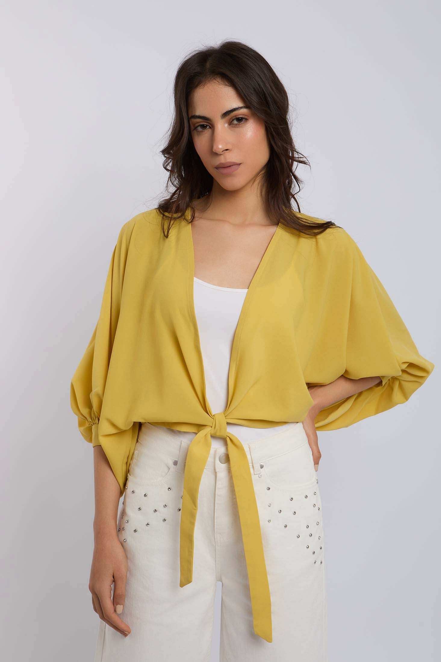 جاكيت نسائي بقصّة عادية - ذهبي