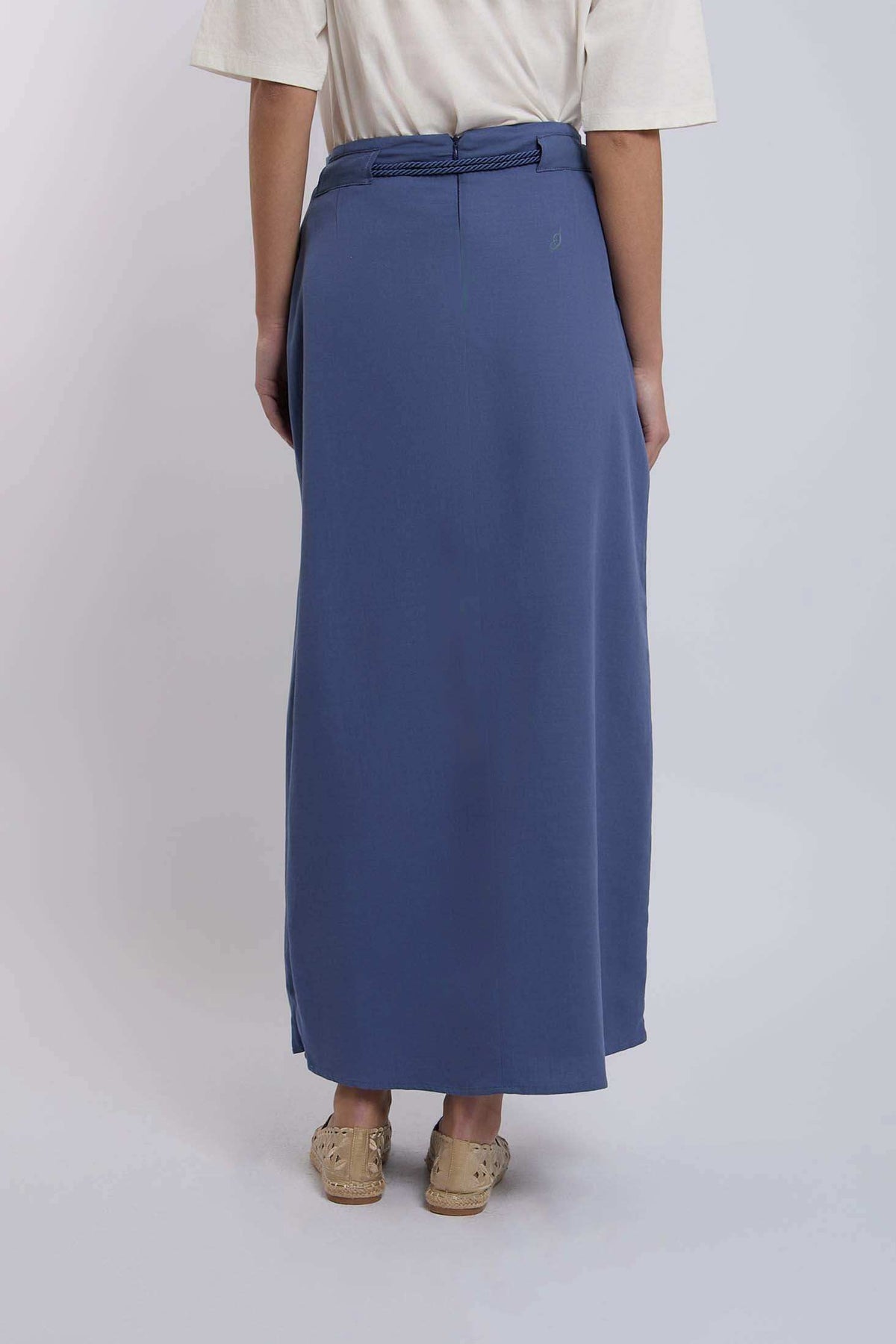 Dalydress women’s blue maxi skirt with belt, back view, casual urban style