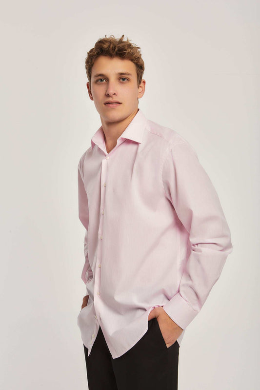 قميص كلاسيكي بأكمام طويلة وقصة عادية