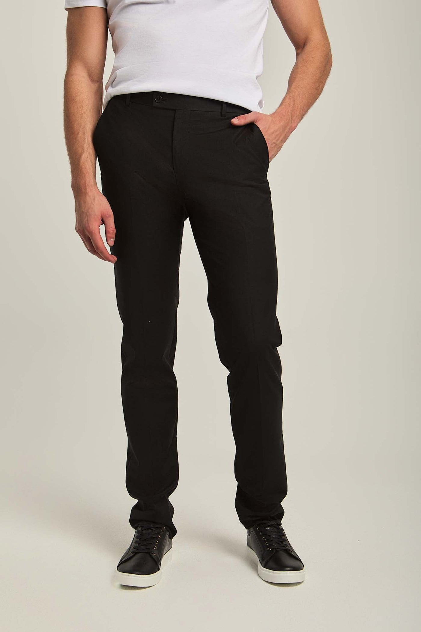 Men Regular Fit Pant - Black