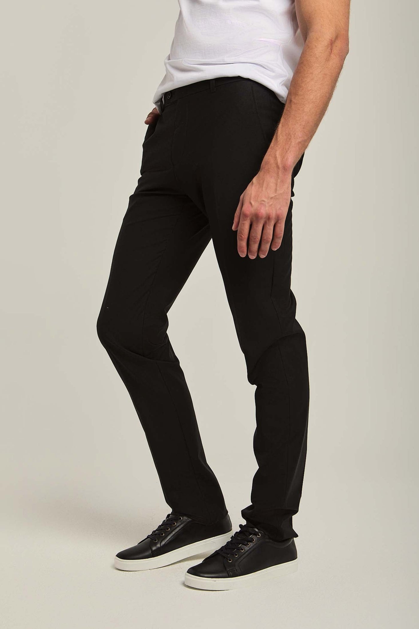 Men Regular Fit Pant - Black