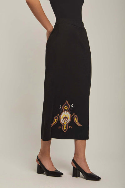 Women Regular Fit Skirt - Black