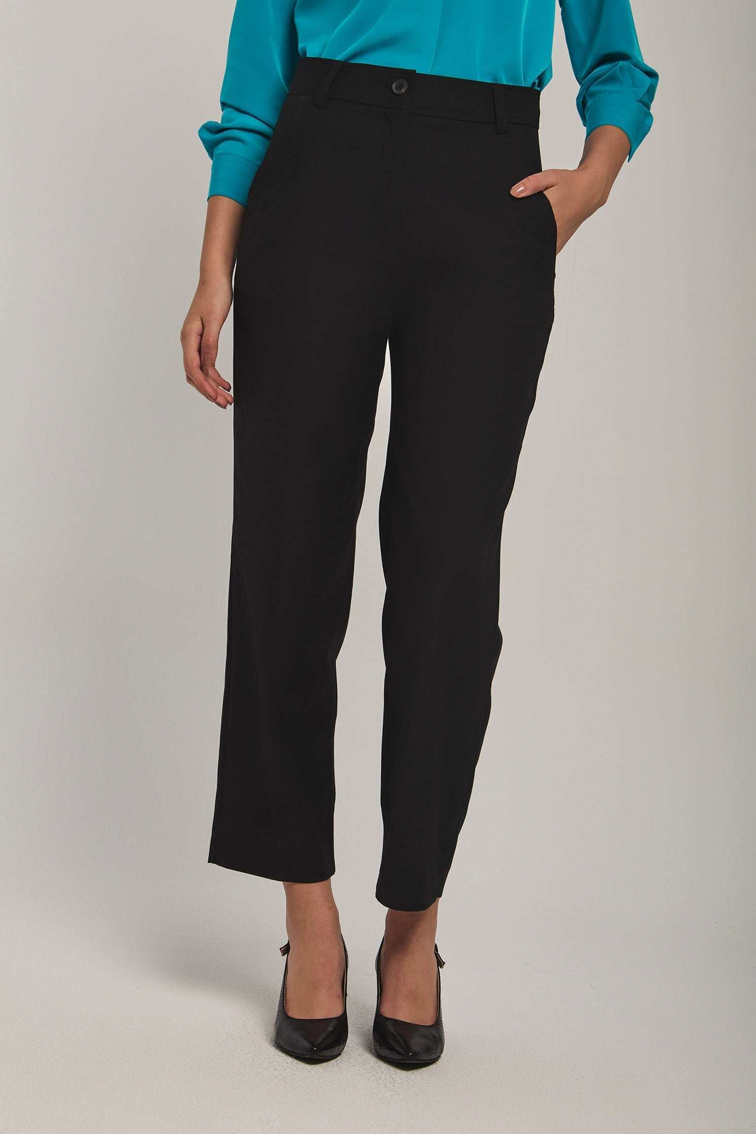 Women Regular Fit Pant - Black