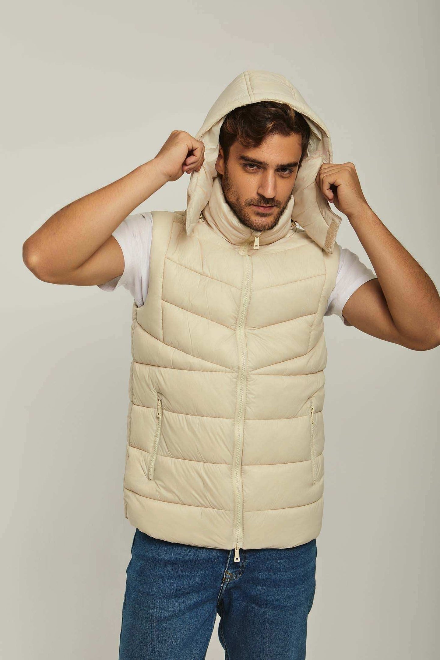 Men Regular Fit Vest - Brown