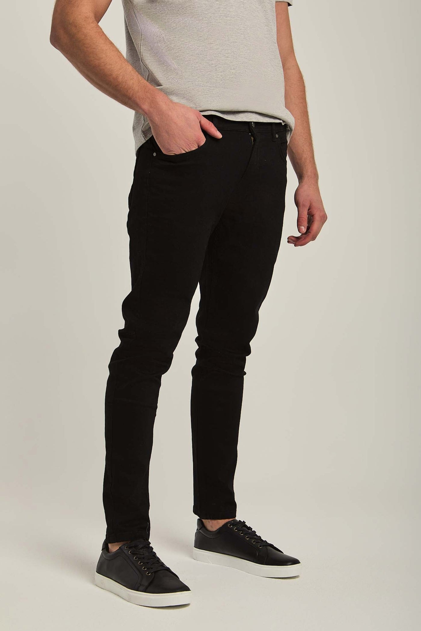 Men Slim-Fit Tapered Leg  Jeans - Blue Black