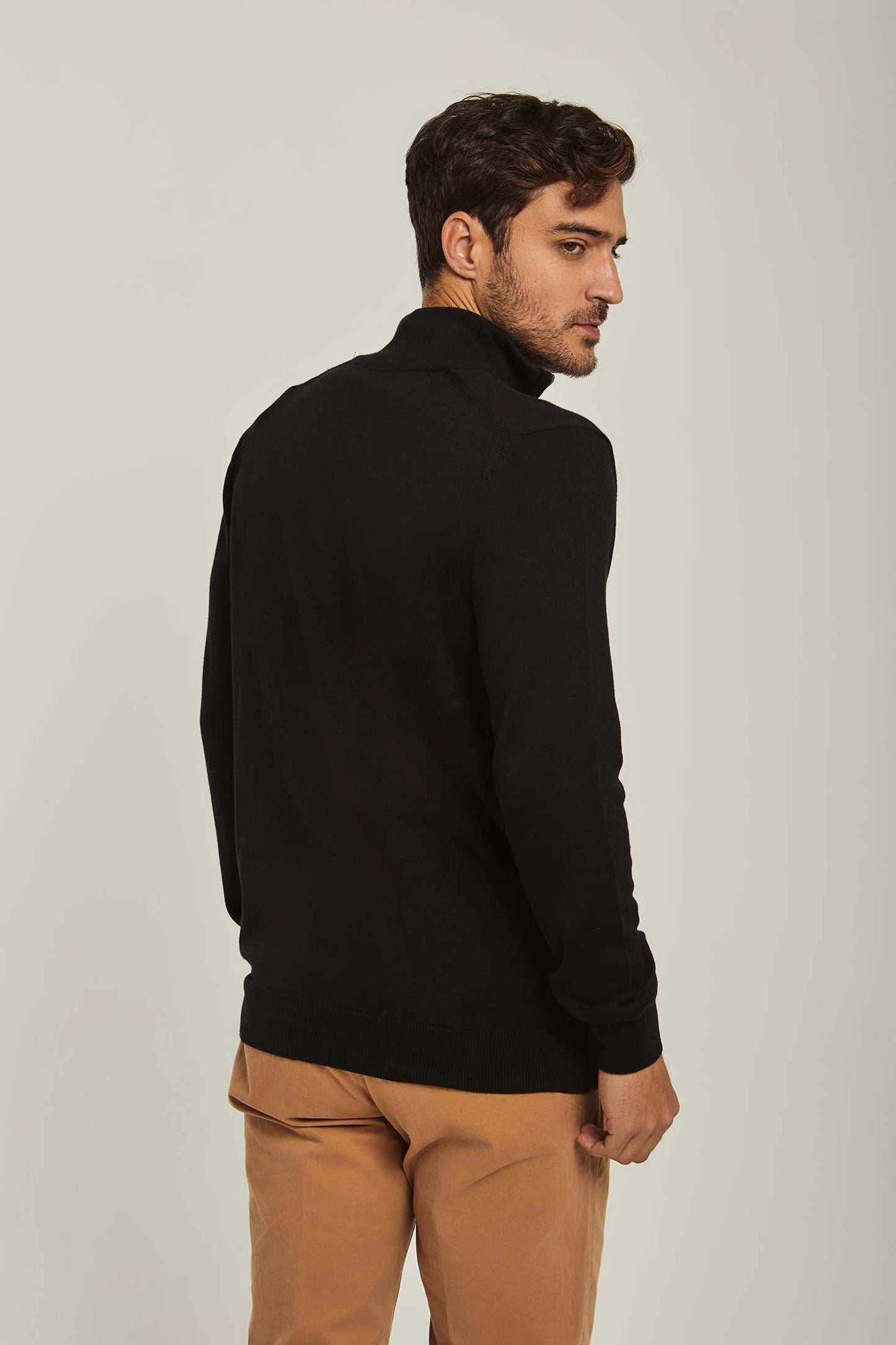 Men Regular Fit Pullover - Black