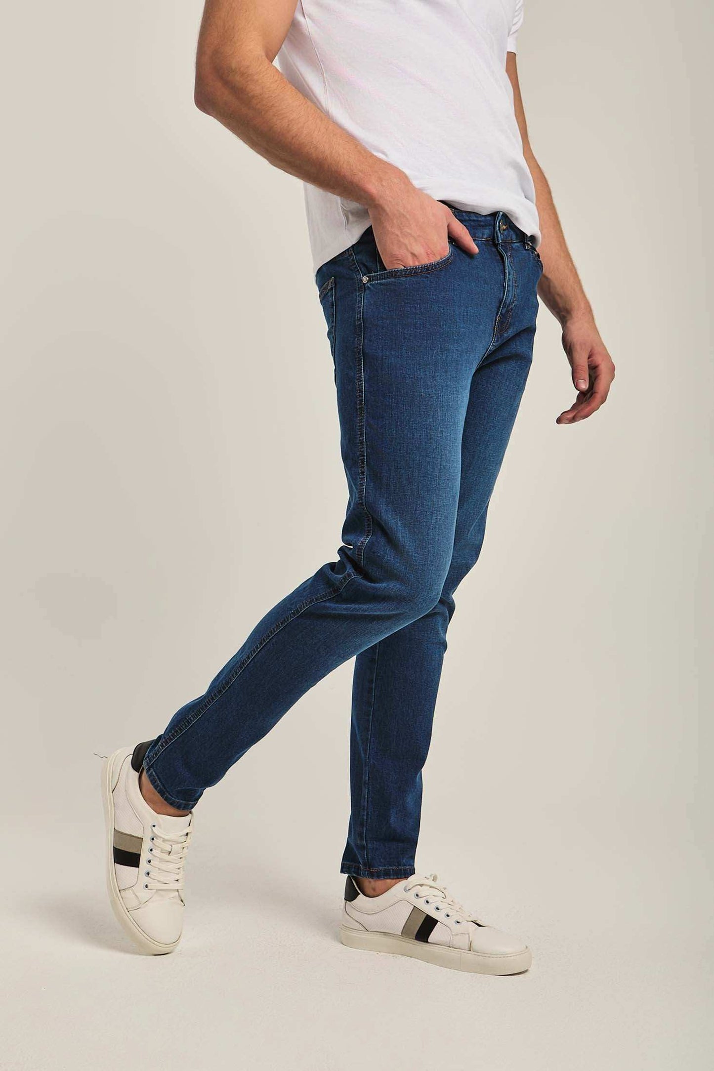 Men Regular Fit Denim - Blue