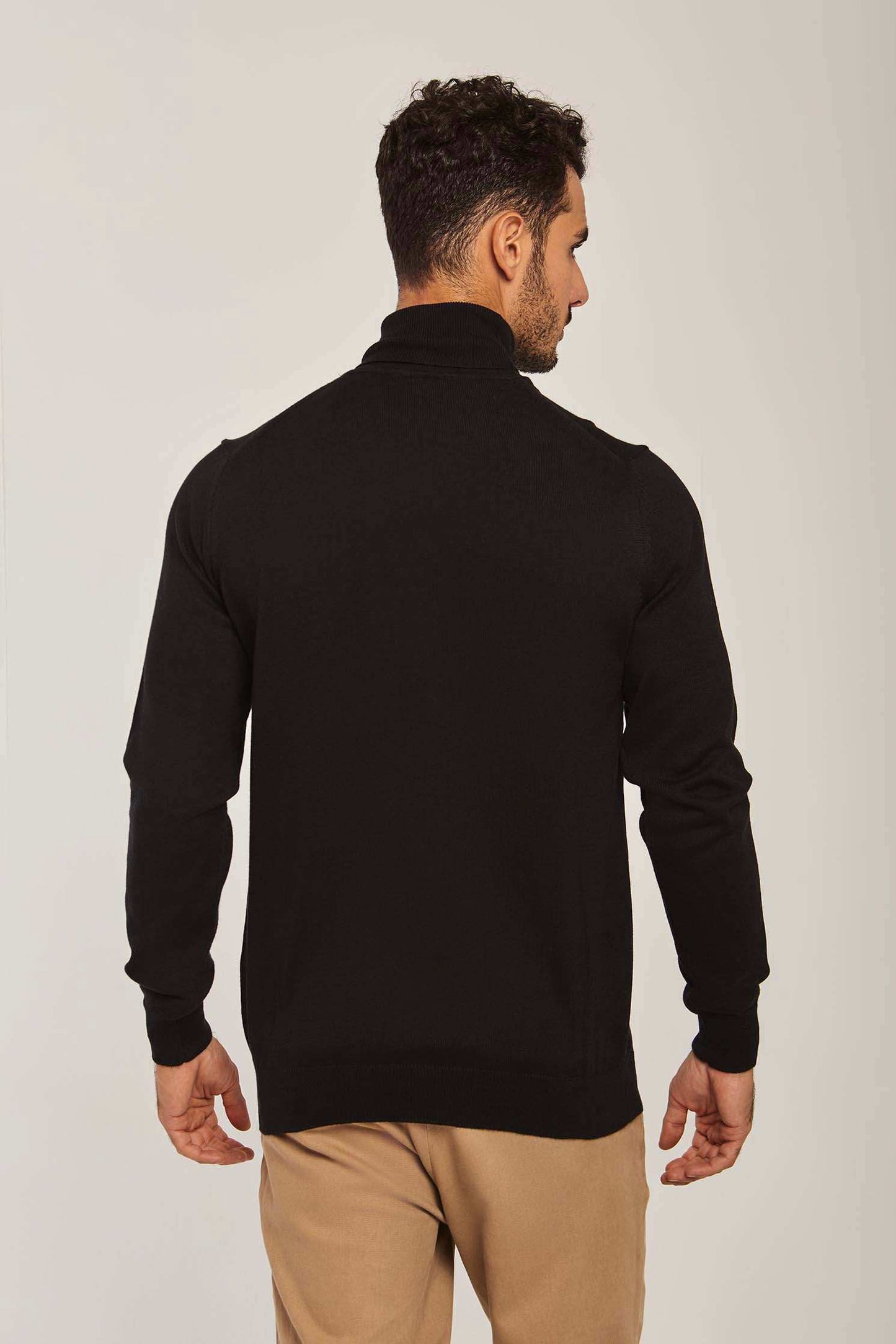 Men Regular Fit Pullover - Black