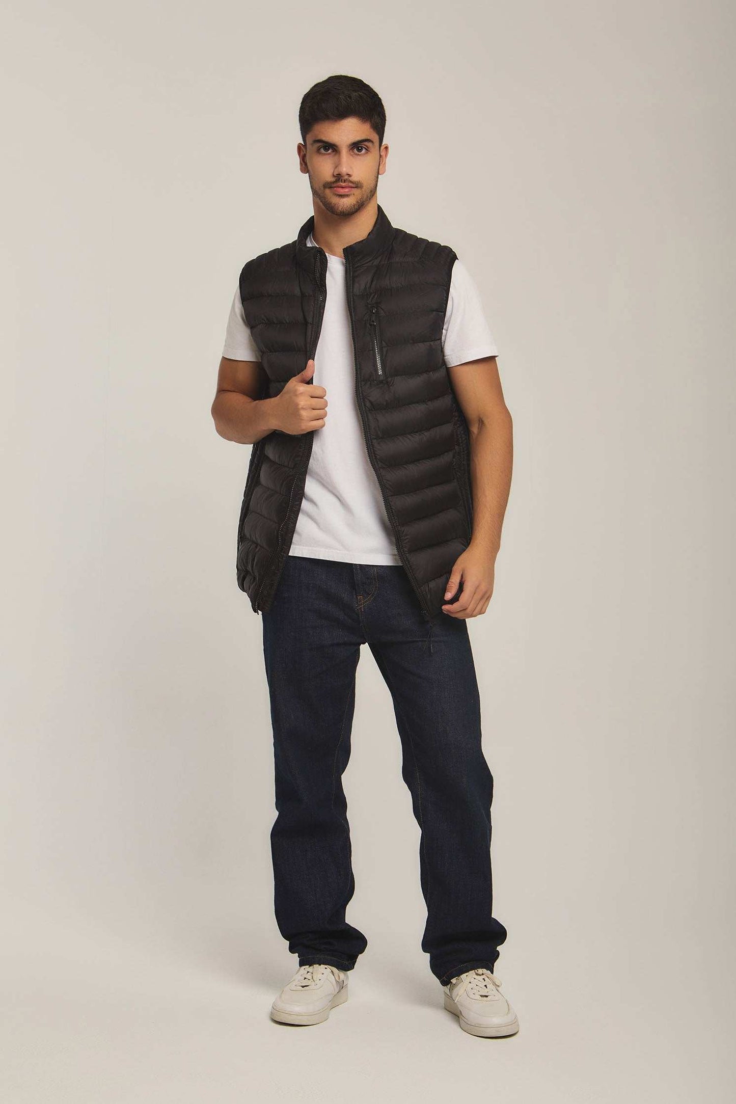 Men Regular Fit Vest - Black