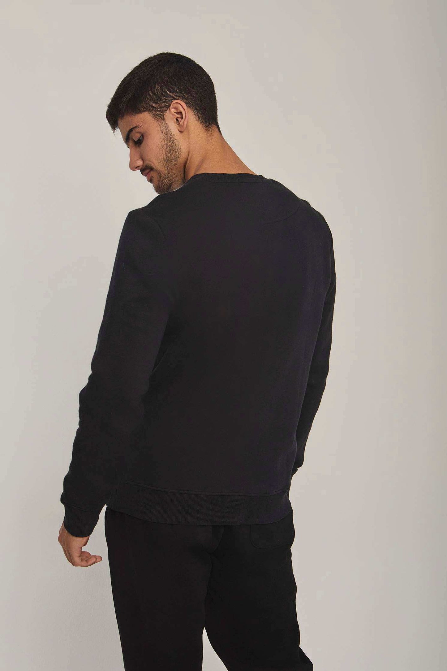 Men Regular Fit Sweat Shirt - Black