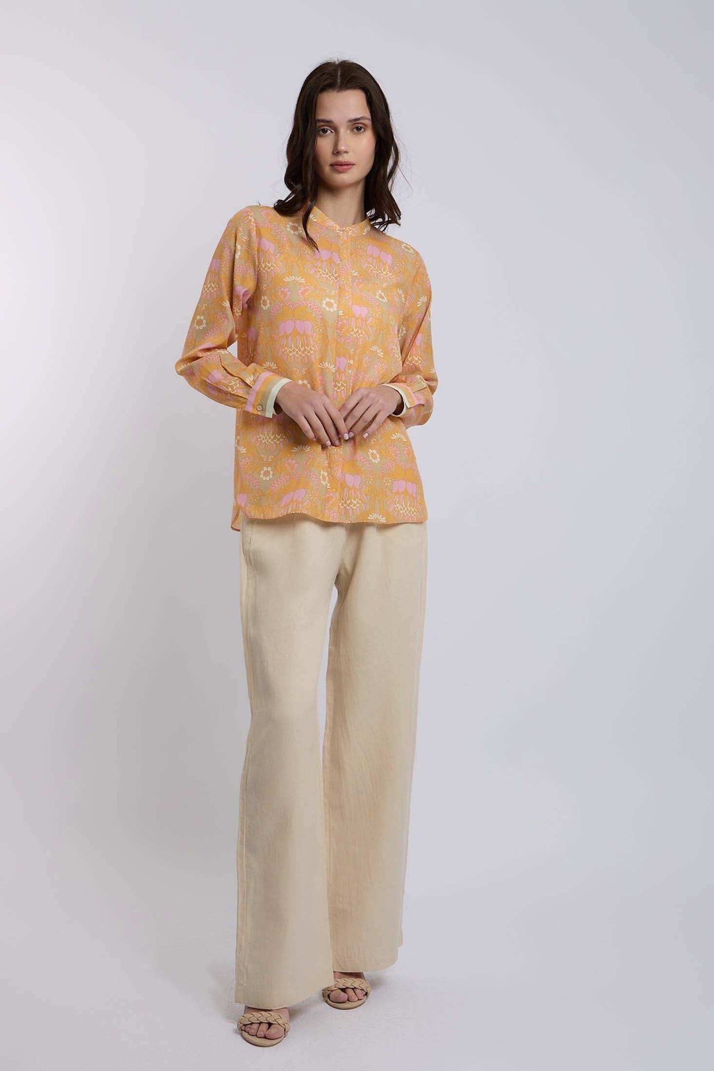 بلوزة نسائية عادية - سوداء