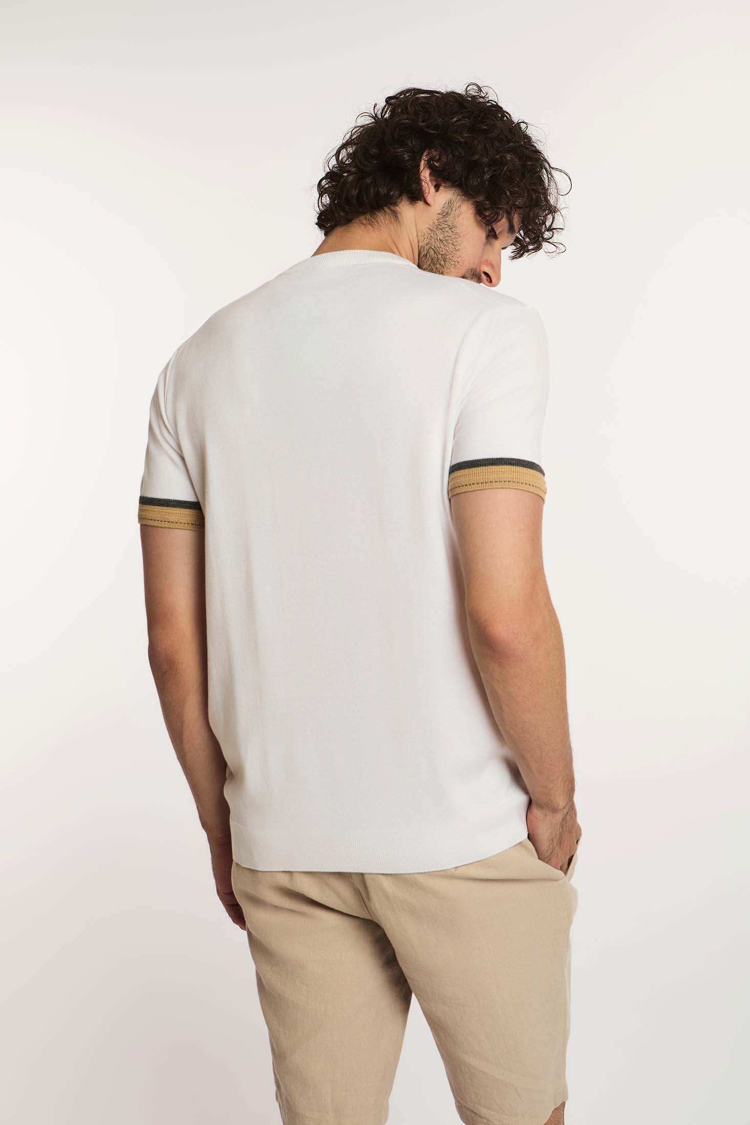 Dalydress men's casual white t-shirt with tan trim sleeves and beige shorts, back view