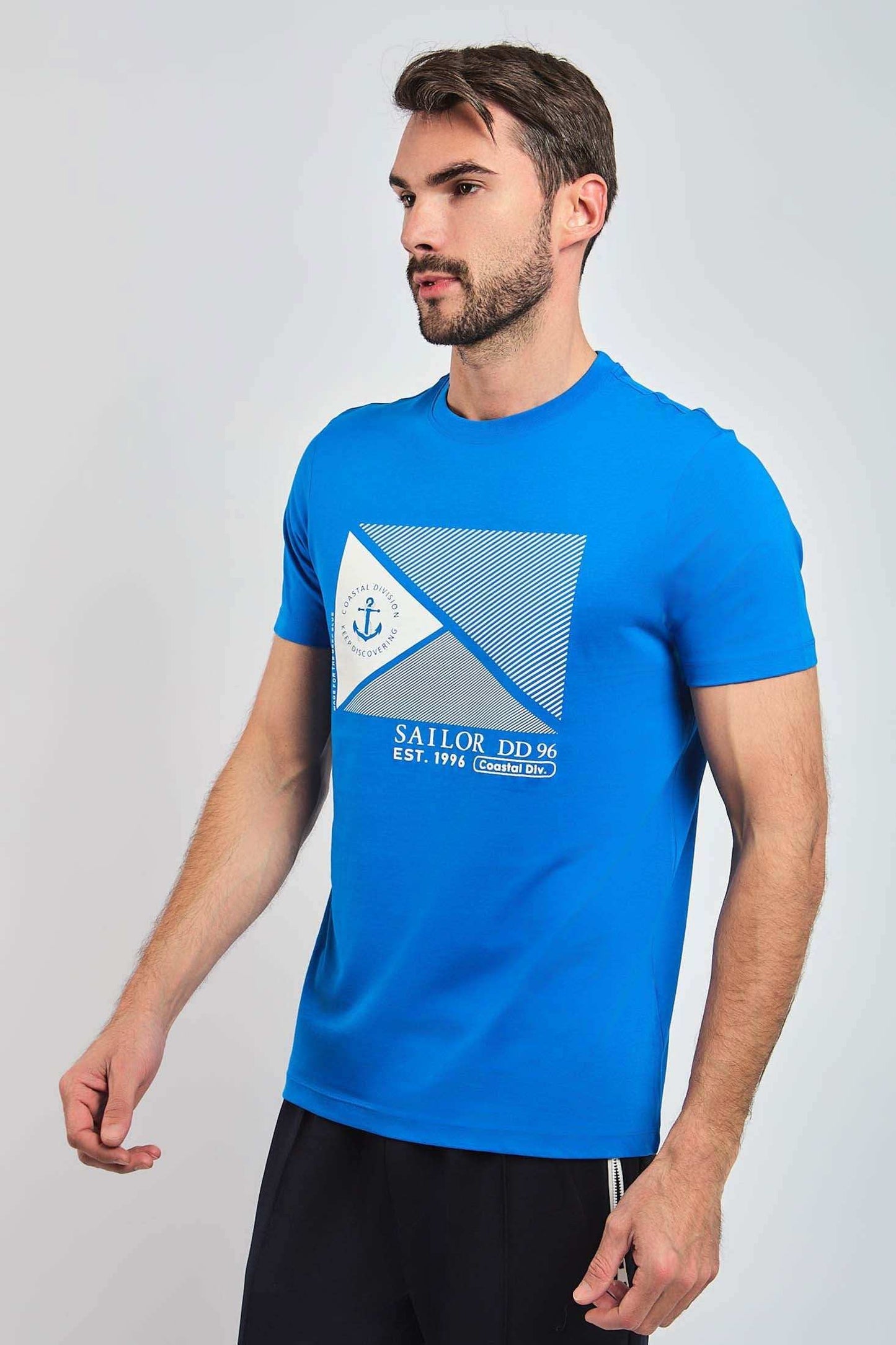 تي شيرت رجالي بقصّة عادية - أزرق