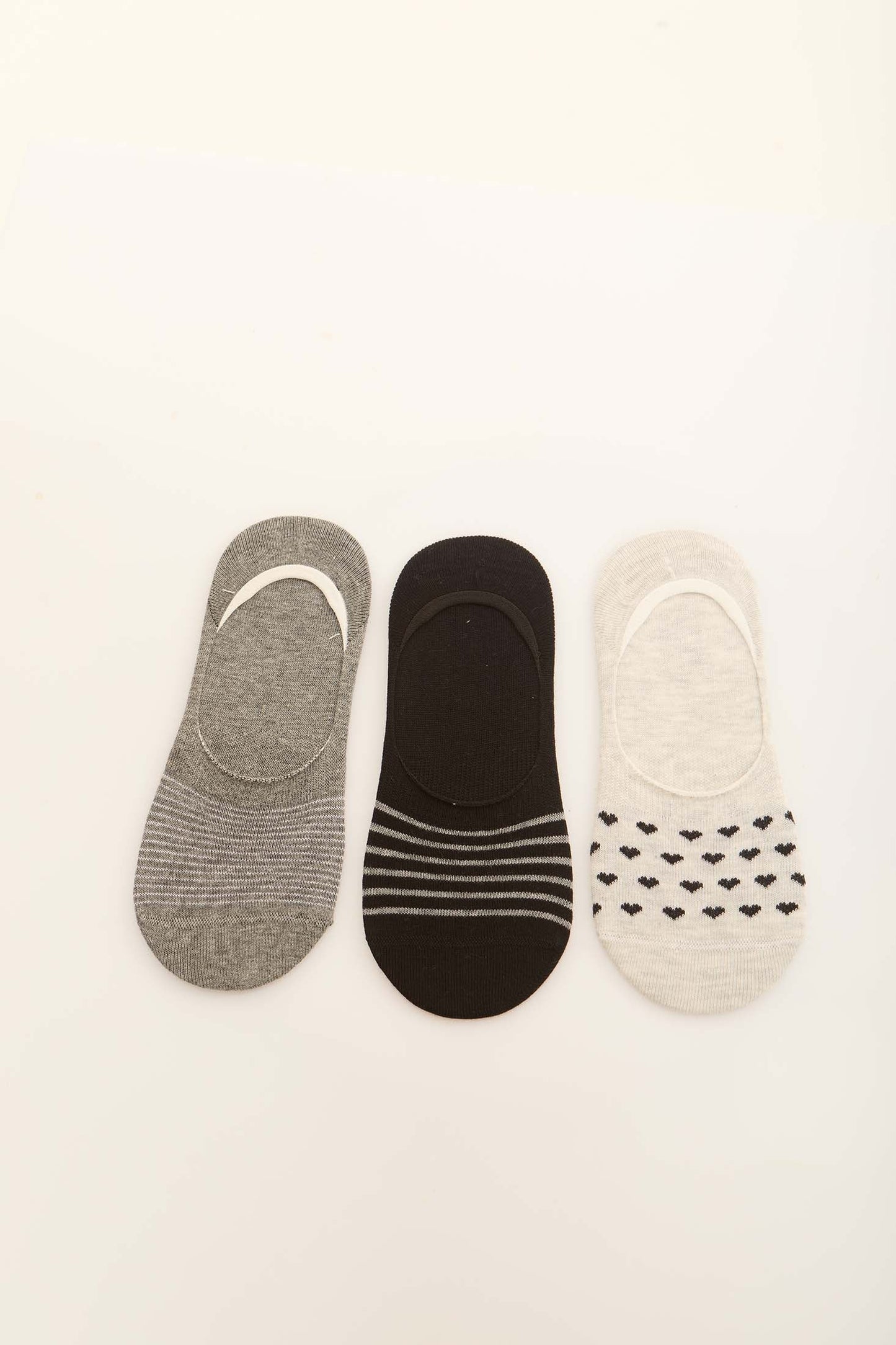 طقم جوارب القطن النقي بنمط غير مرئي