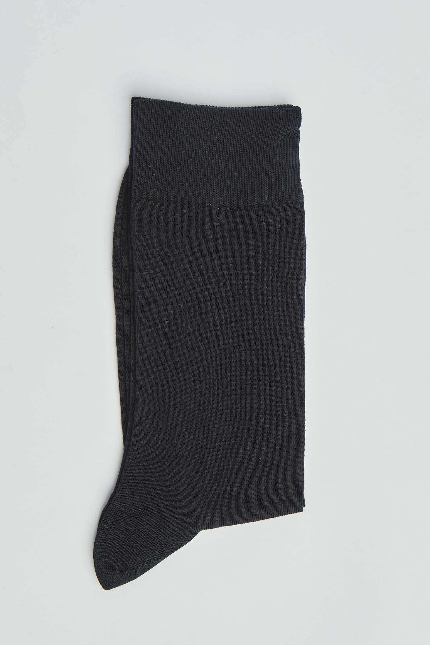 Classic Solid Mid-Calf Socks