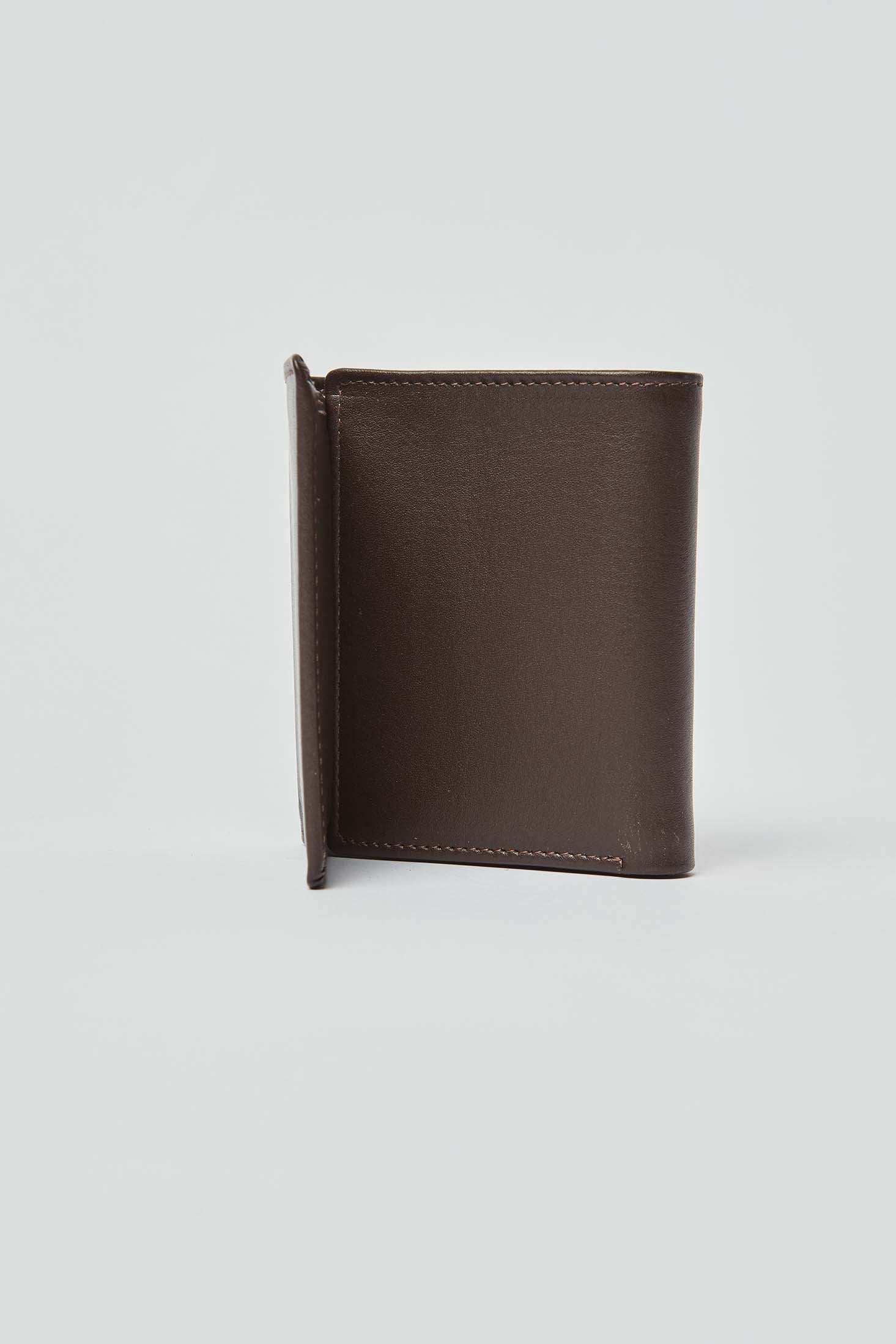 Dalydress brown leather men's wallet on white background