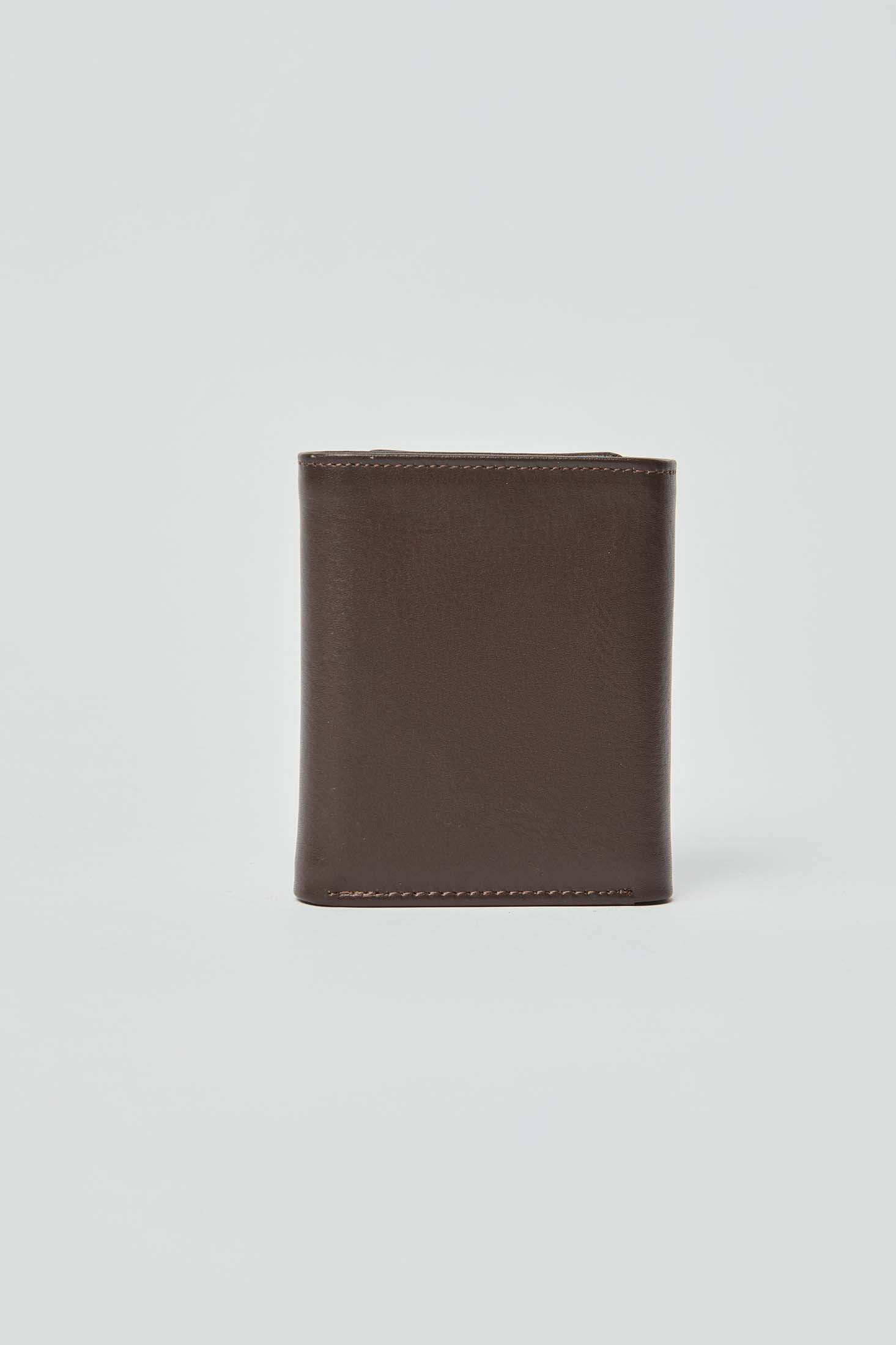 Dalydress brown leather men's wallet with simple stitching, minimalist design