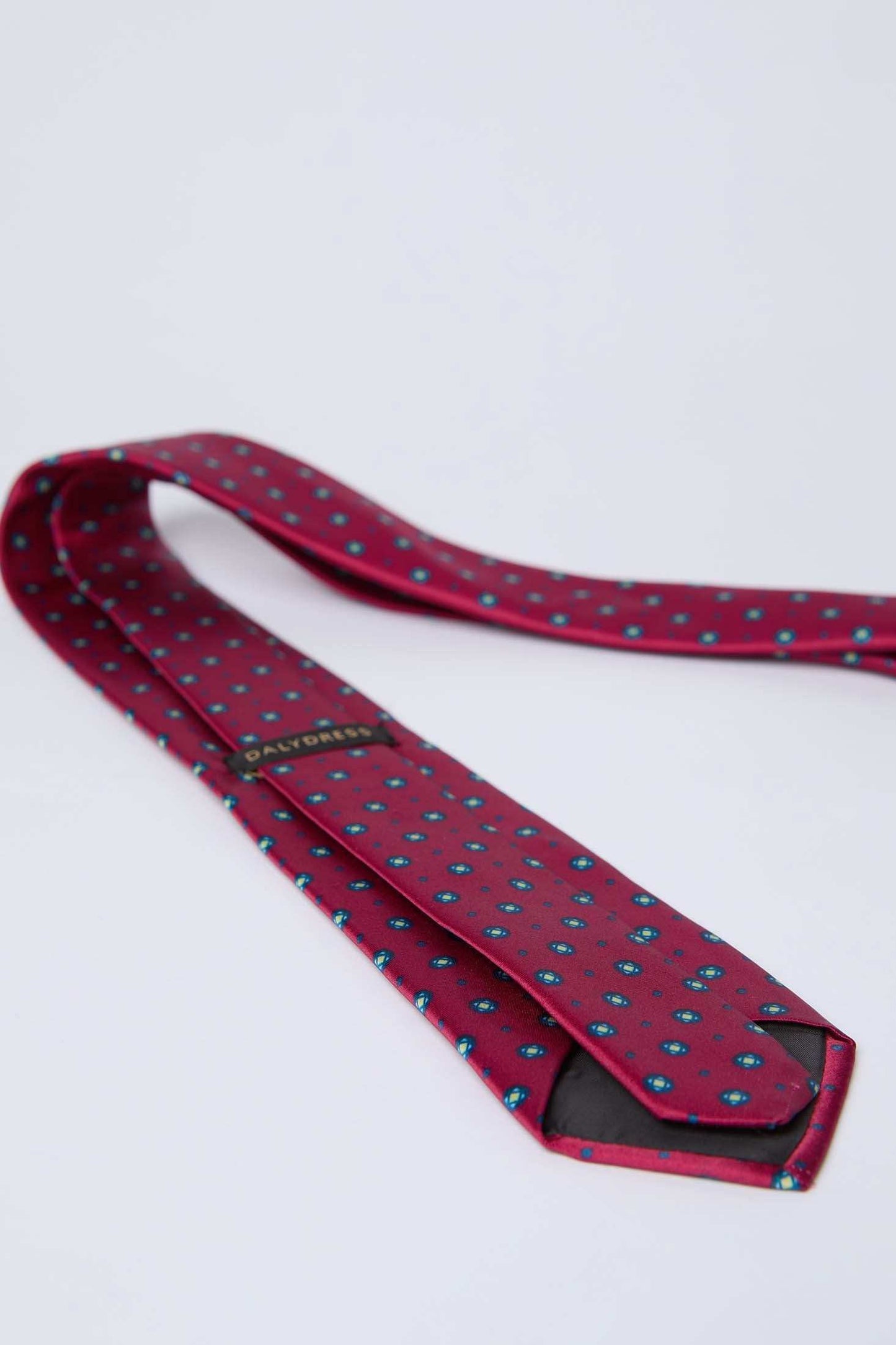Dalydress men's red silk tie with blue dot pattern on white background